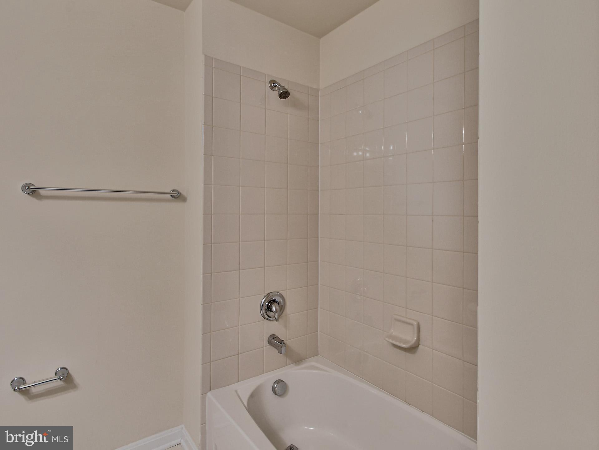 WOODMORE TOWNE CENTRE - Residential Lease