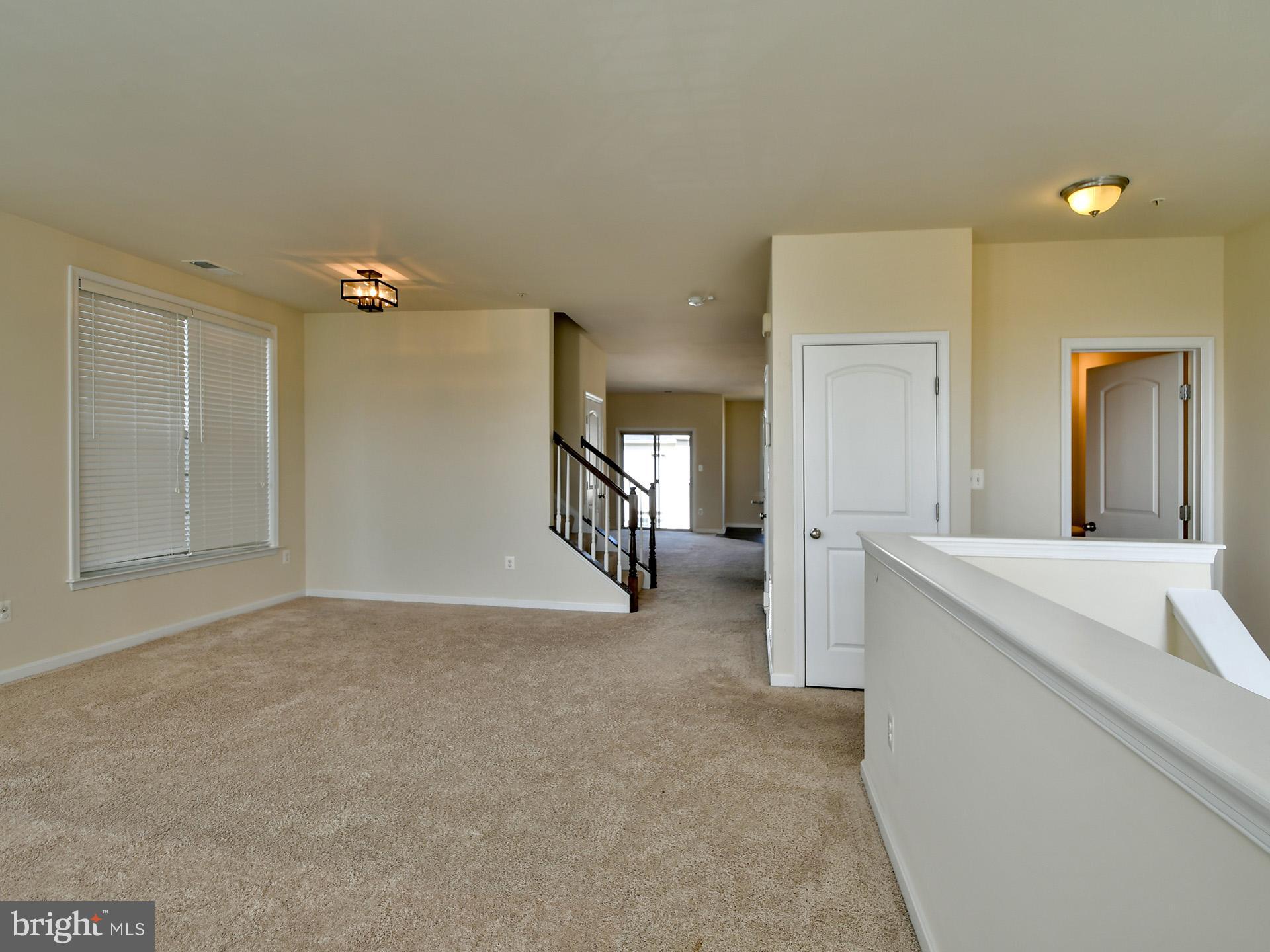 WOODMORE TOWNE CENTRE - Residential Lease