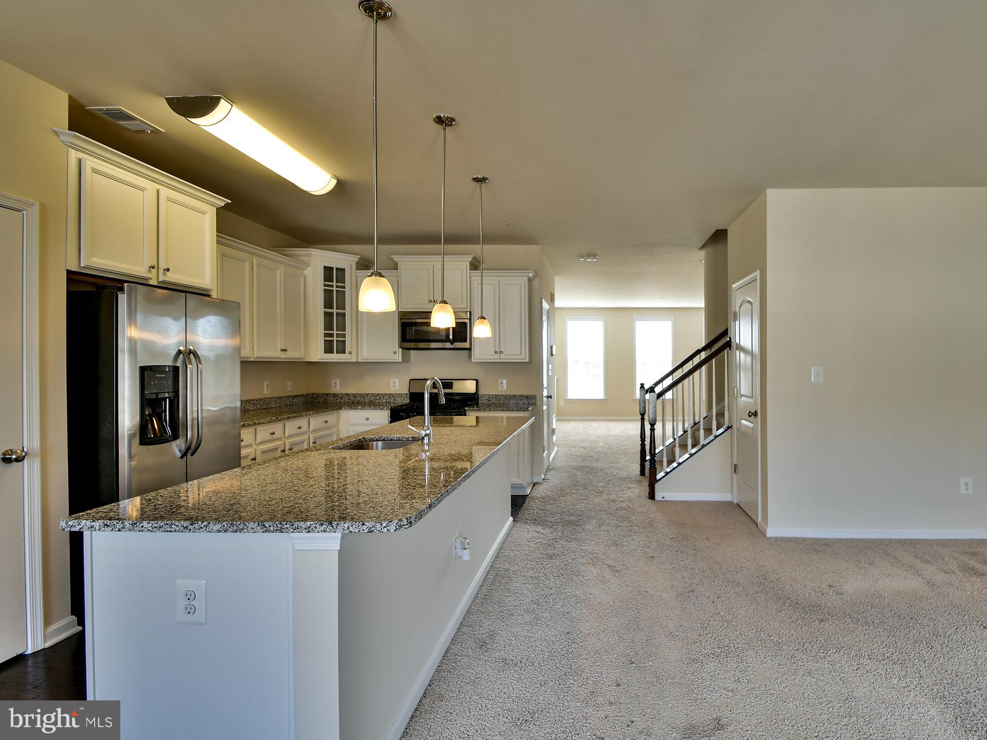 WOODMORE TOWNE CENTRE - Residential Lease