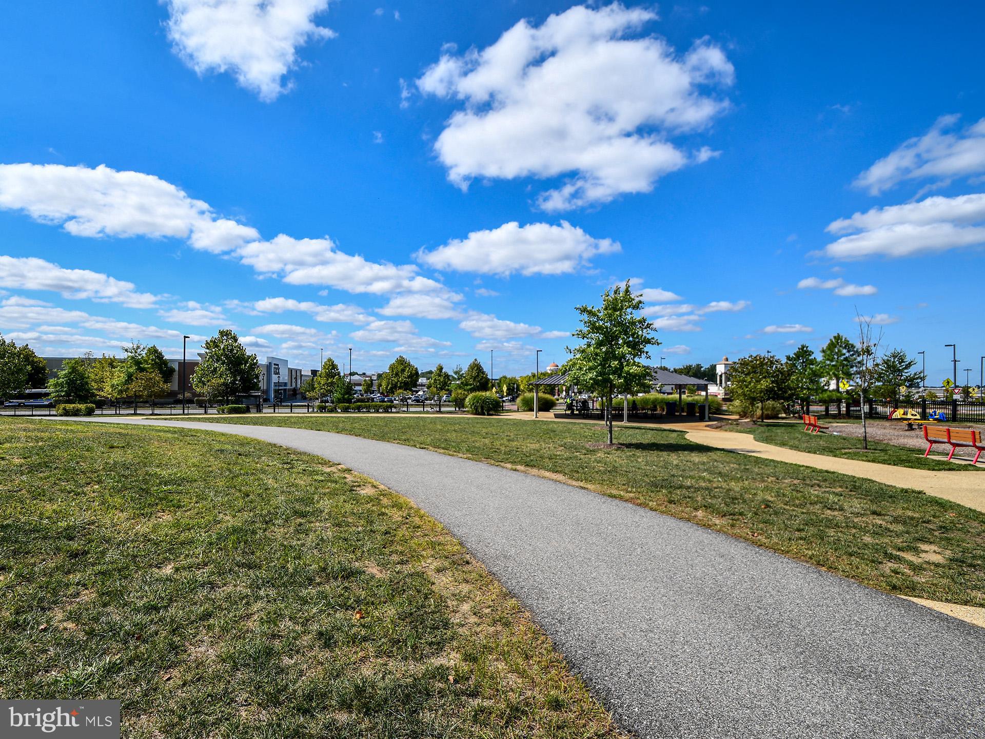 WOODMORE TOWNE CENTRE - Residential Lease