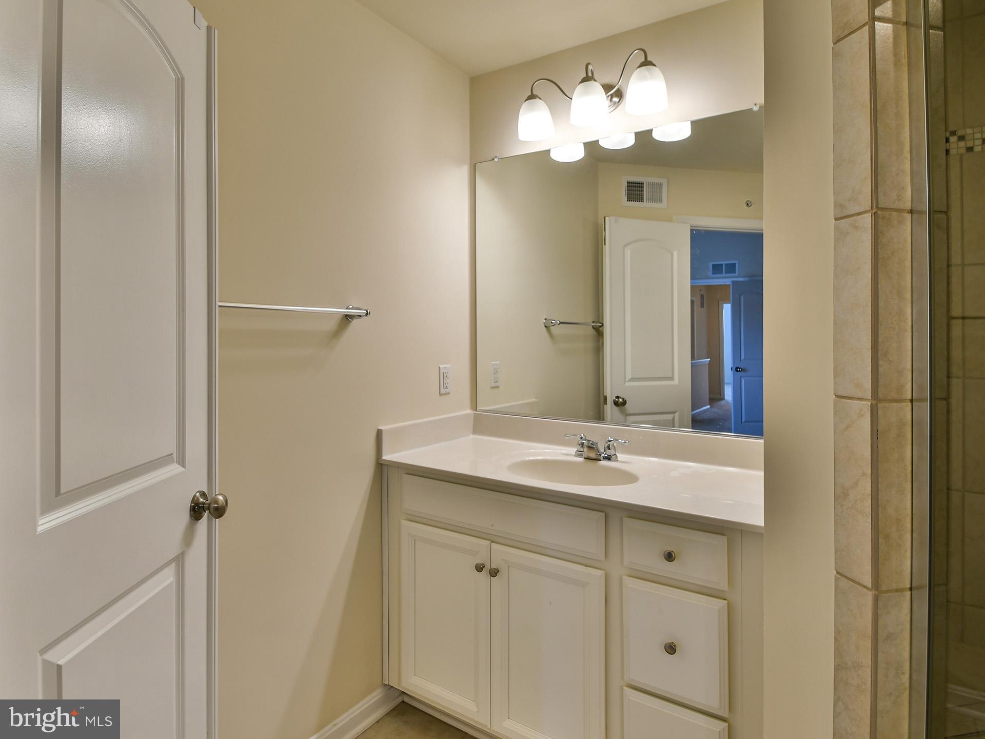 WOODMORE TOWNE CENTRE - Residential Lease