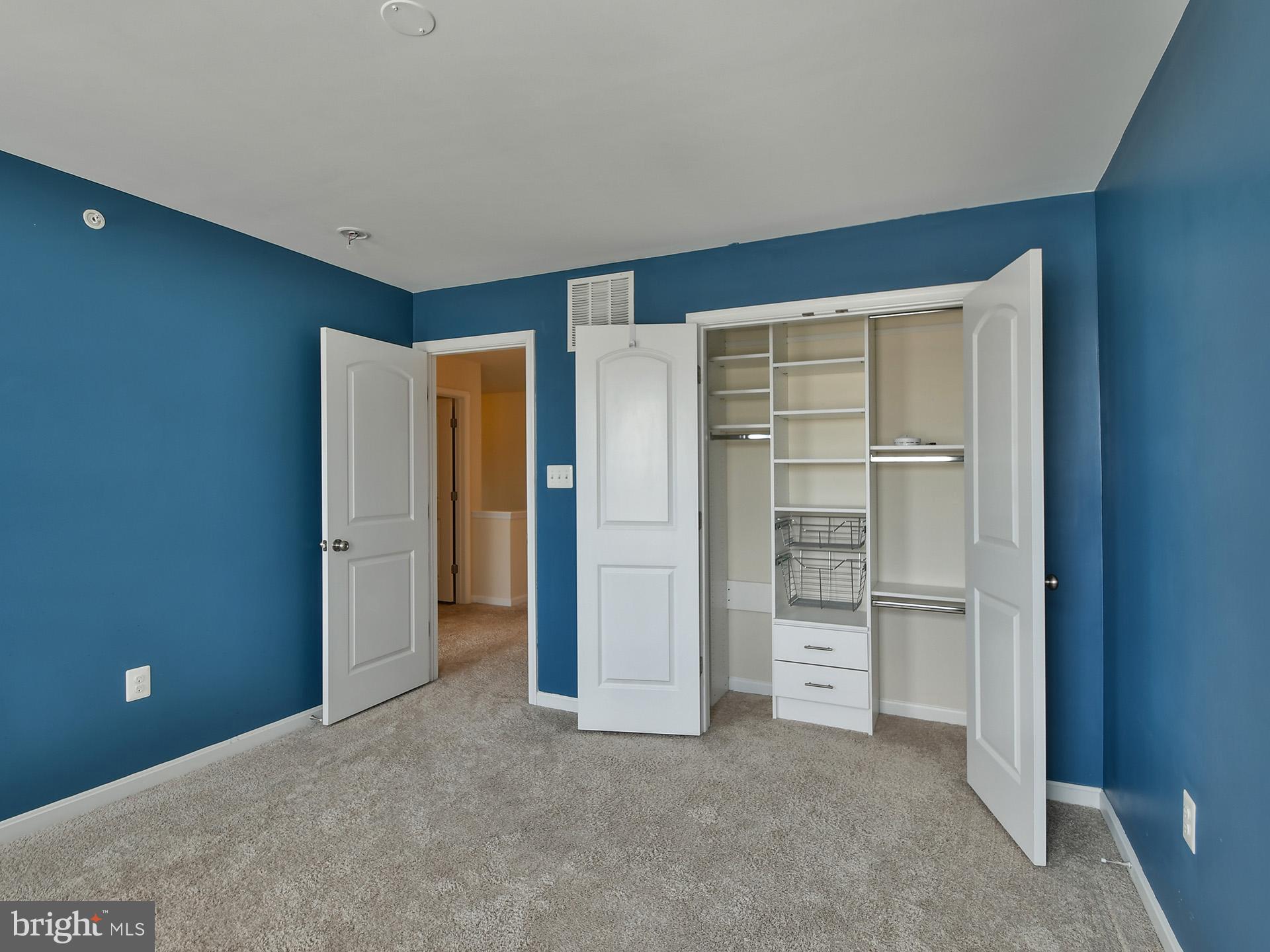 WOODMORE TOWNE CENTRE - Residential Lease