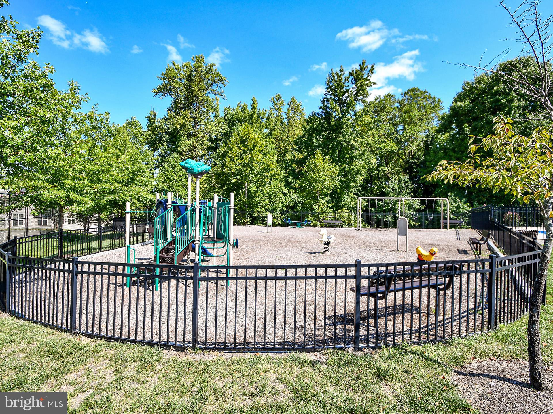 WOODMORE TOWNE CENTRE - Residential Lease