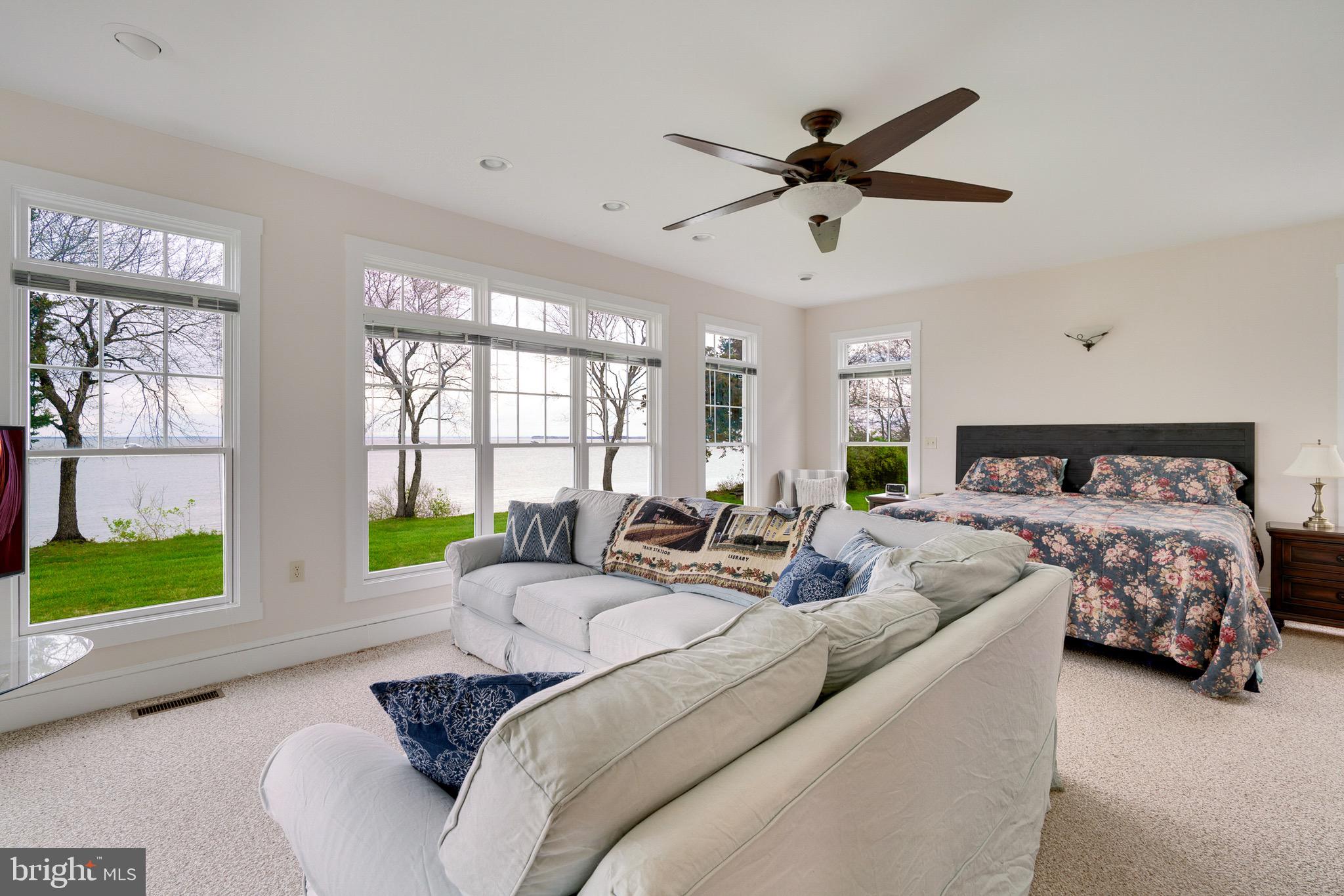 CHANTILLY FARM - Residential