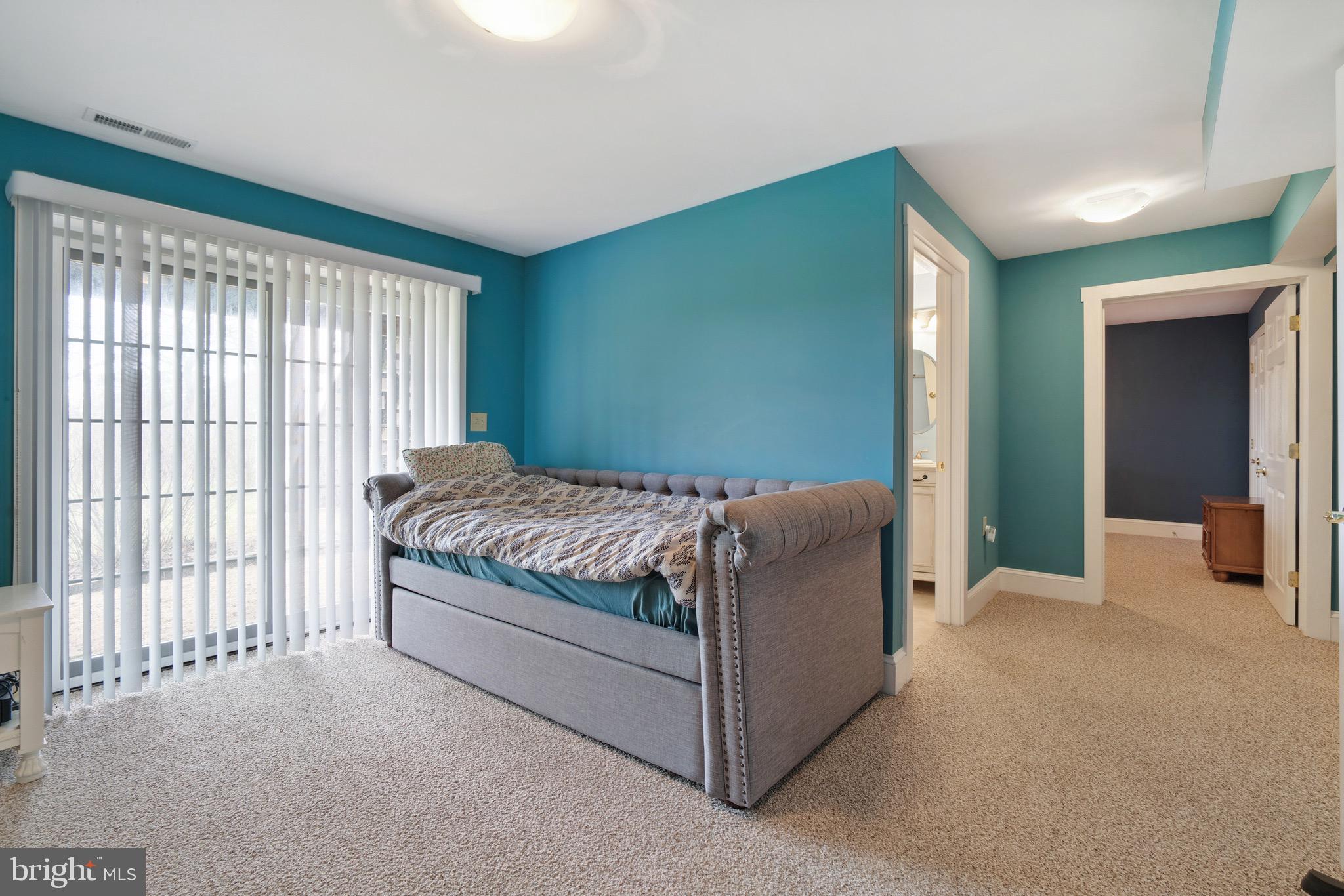 CHANTILLY FARM - Residential