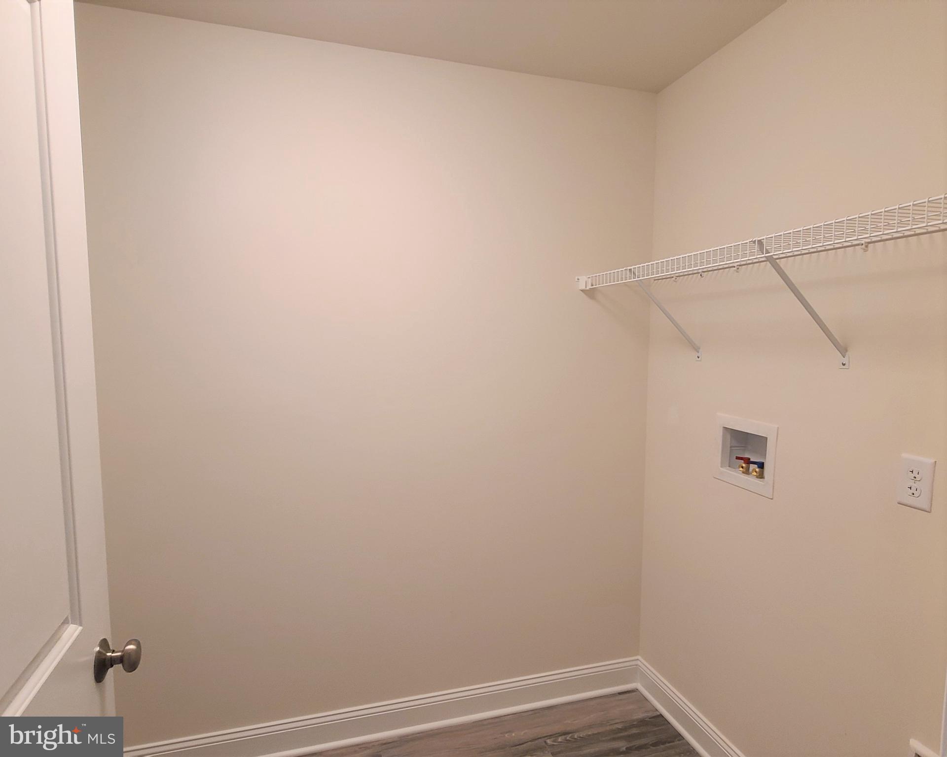 SCHOOL HOUSE MEADOWS - Residential Lease