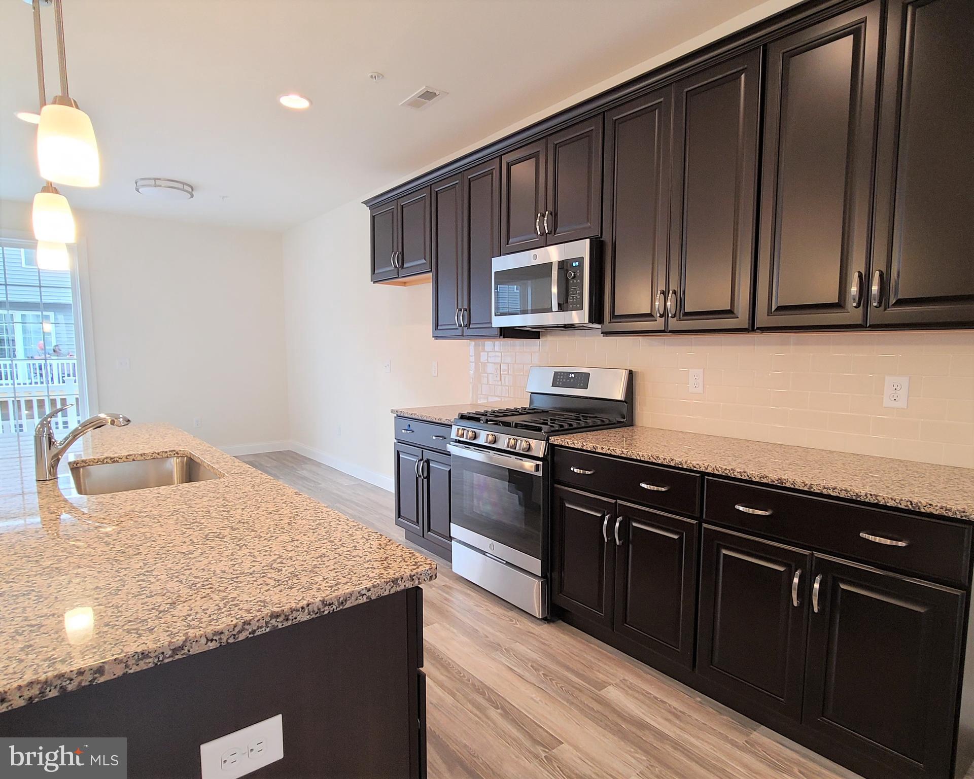 SCHOOL HOUSE MEADOWS - Residential Lease