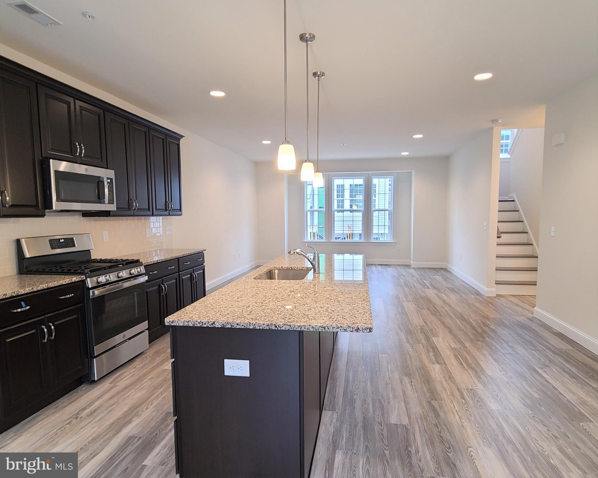 SCHOOL HOUSE MEADOWS - Residential Lease