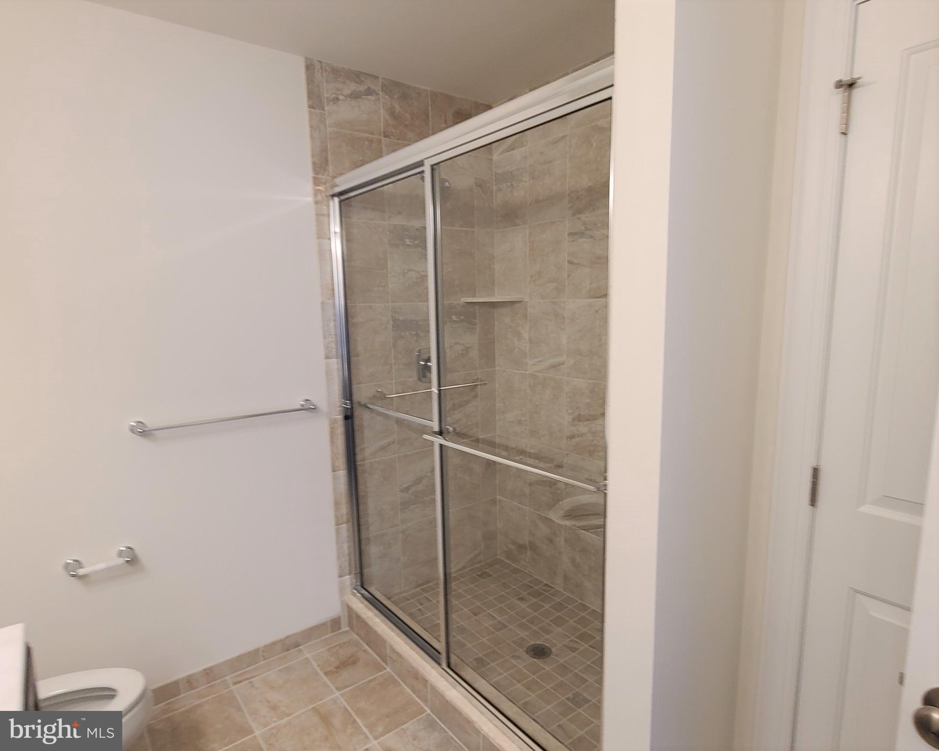 SCHOOL HOUSE MEADOWS - Residential Lease