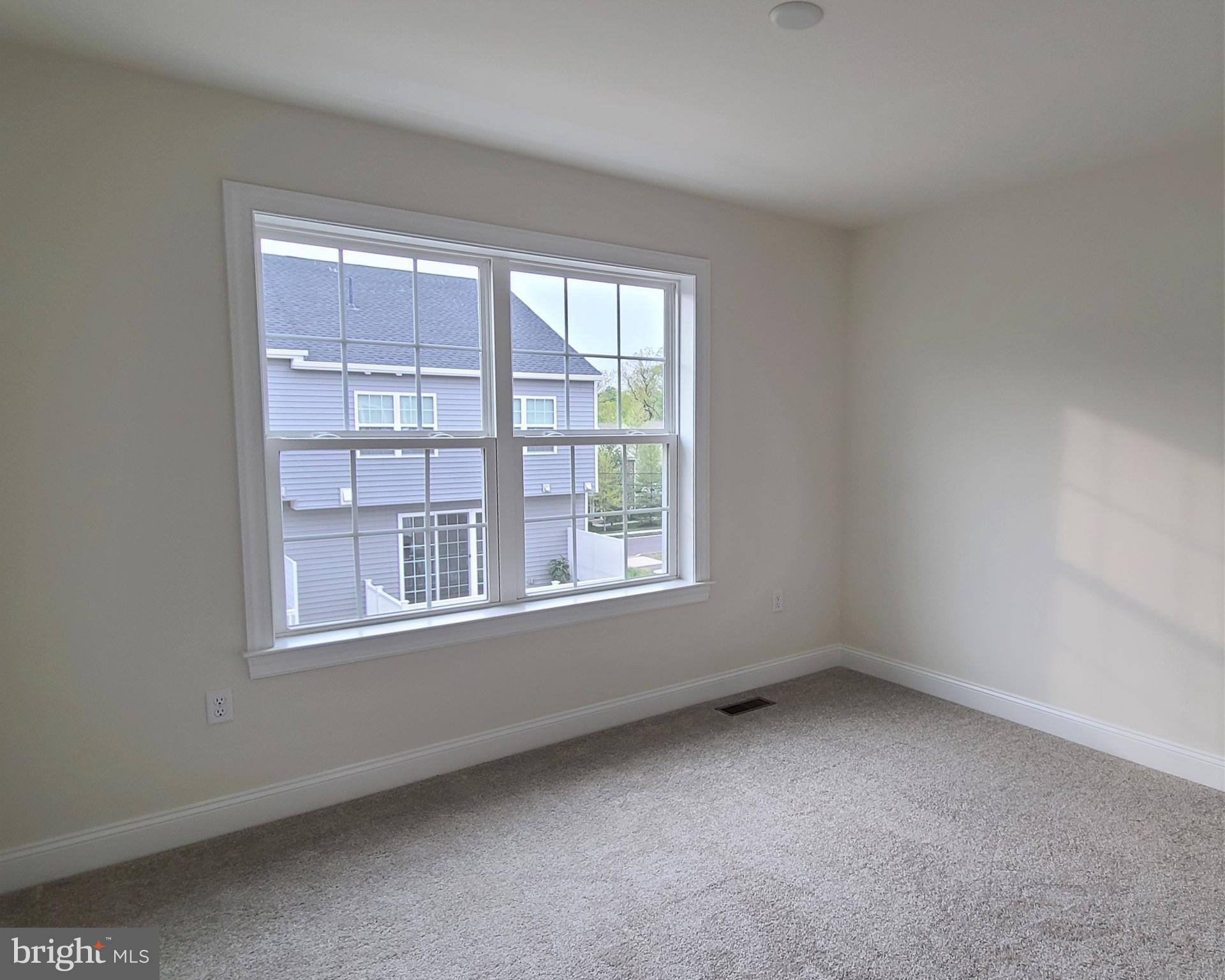 SCHOOL HOUSE MEADOWS - Residential Lease