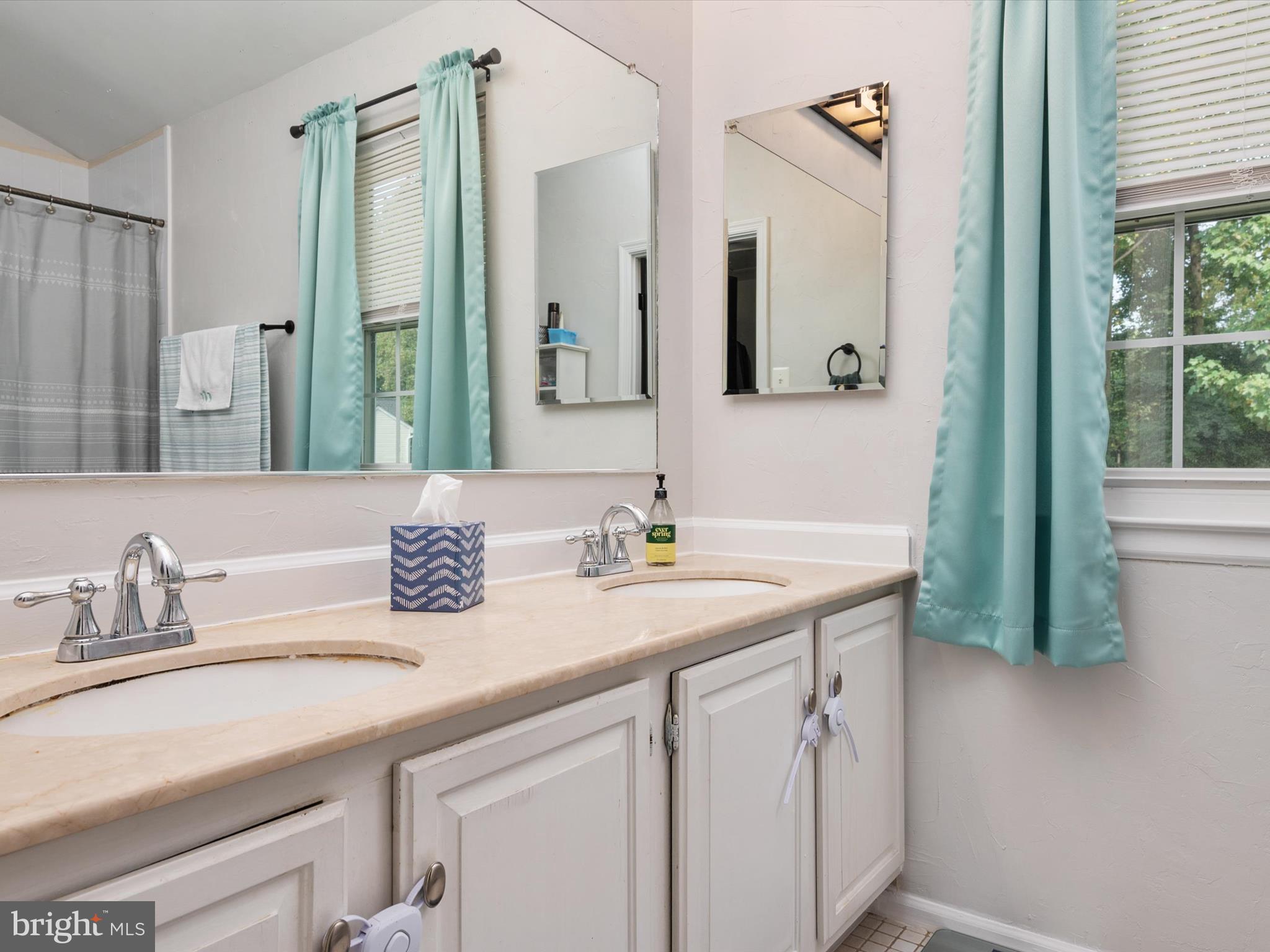 KINGS CONTRIVANCE - Residential