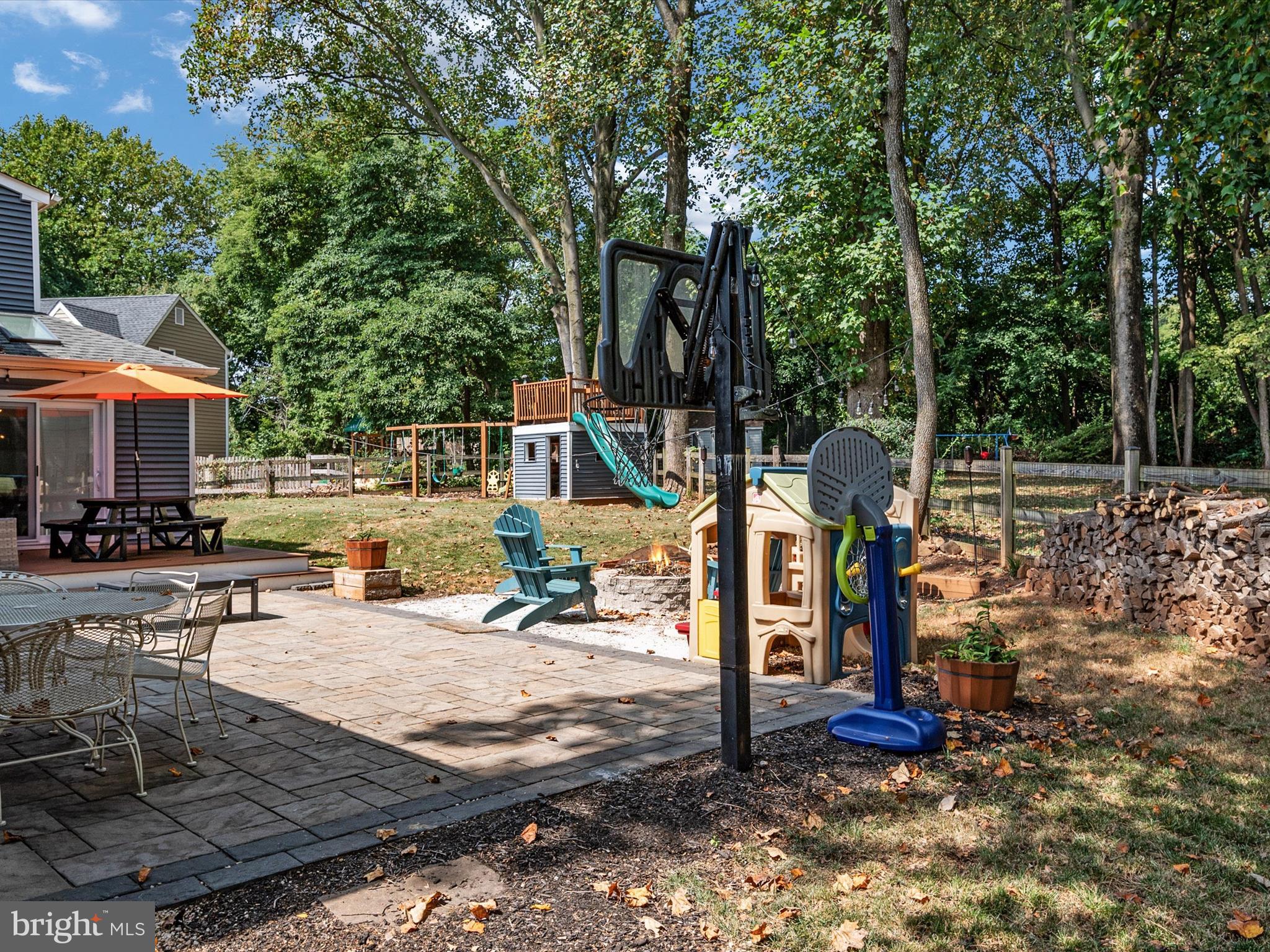 KINGS CONTRIVANCE - Residential