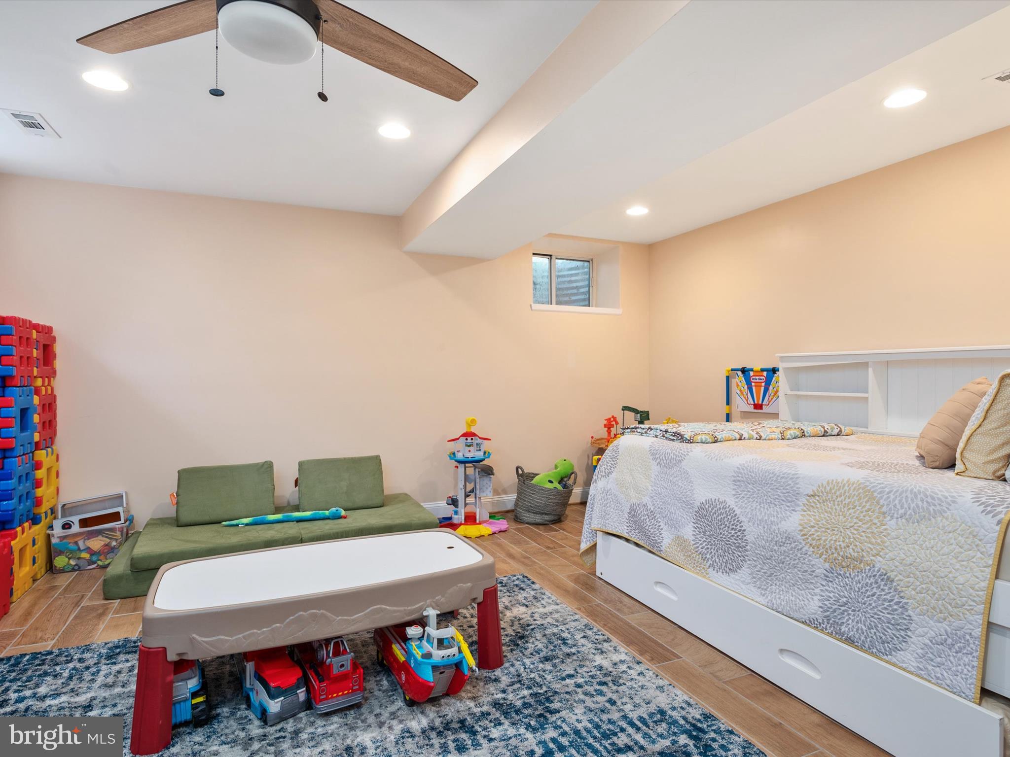 KINGS CONTRIVANCE - Residential