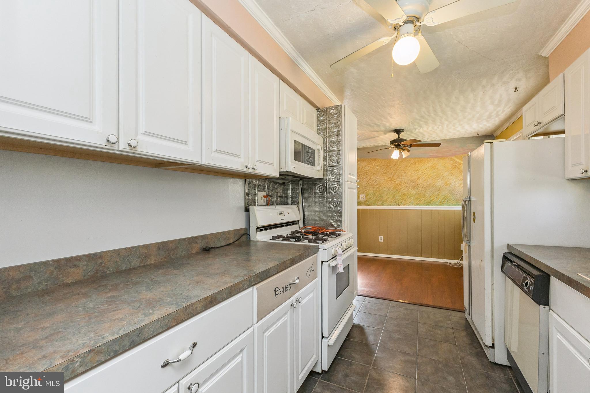 4501 APPLE TREE DRIVE