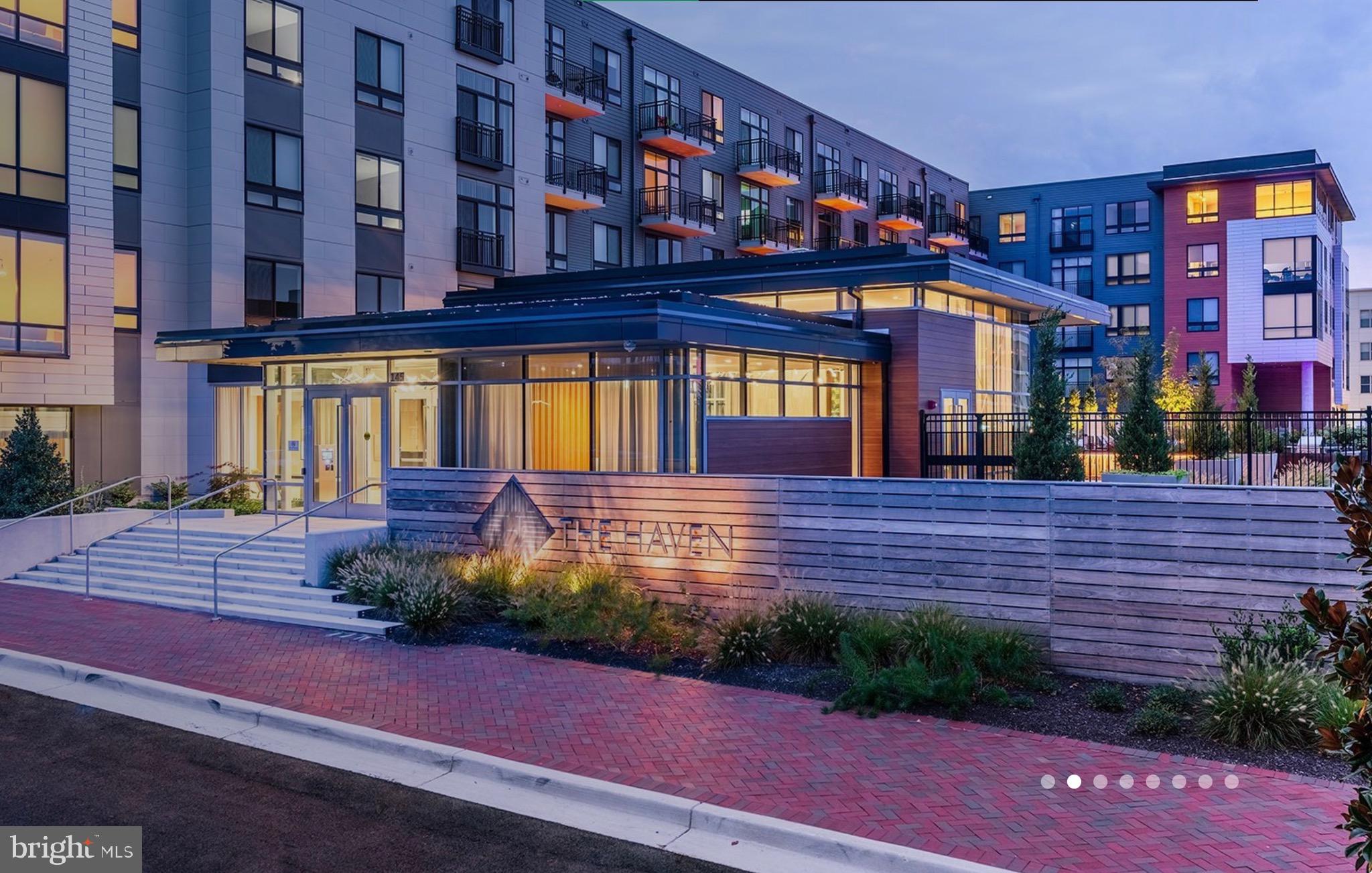 NATIONAL HARBOR - Residential