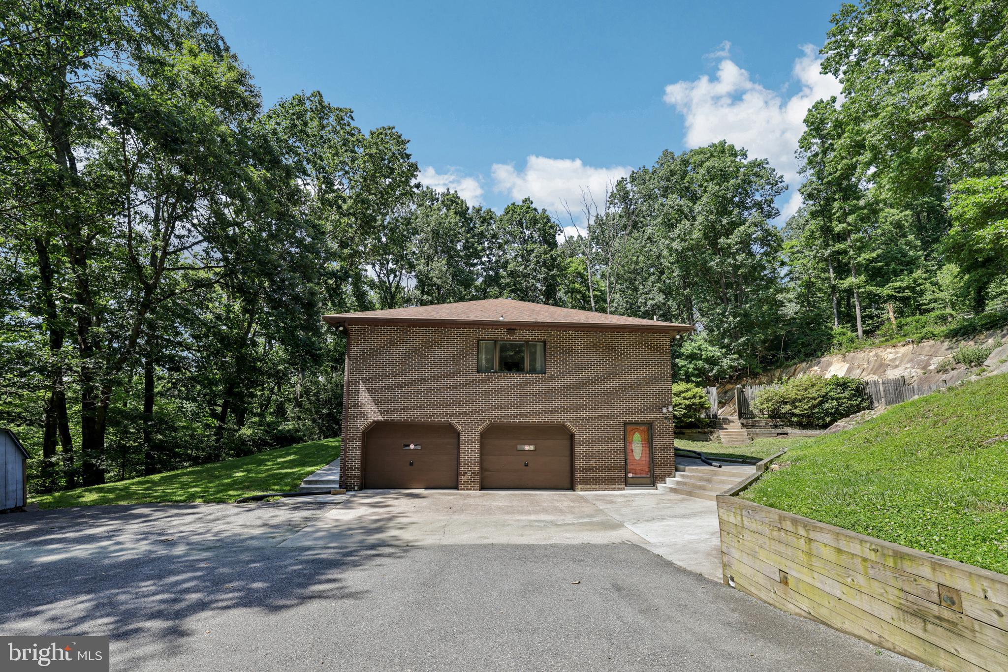 1384 DRIVER ROAD