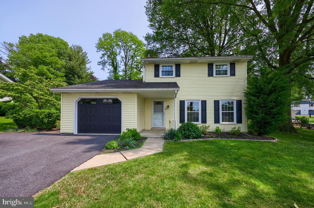 Photo of 283 Whittier Lane, LANCASTER, PA 17602 (MLS # PALA2070934)