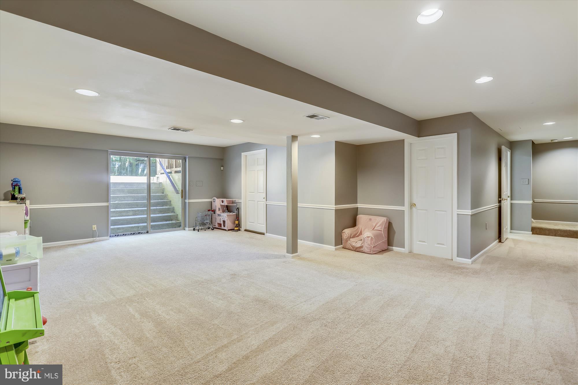 CARDEROCK SPRINGS - Residential Lease