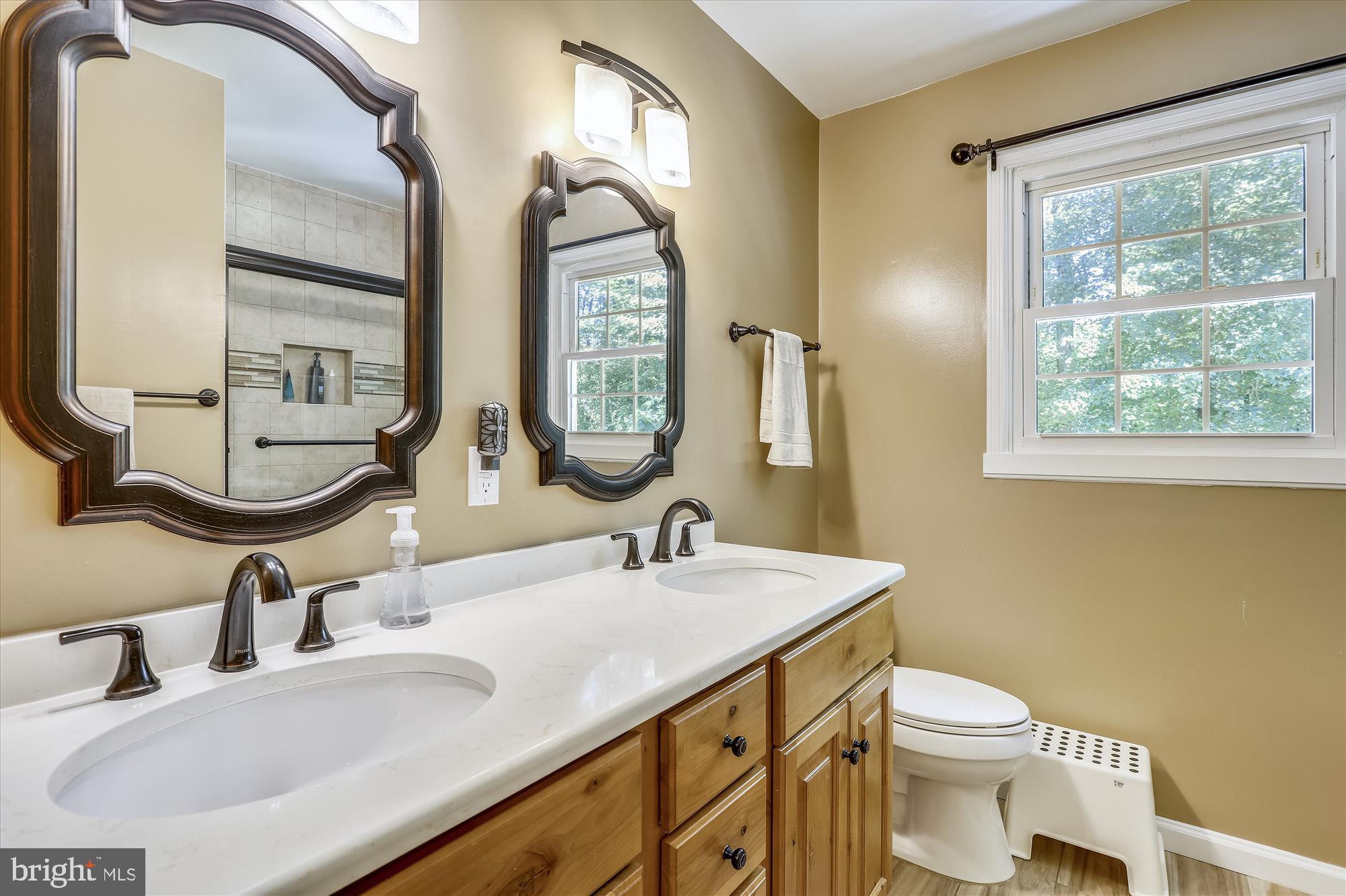 CARDEROCK SPRINGS - Residential Lease