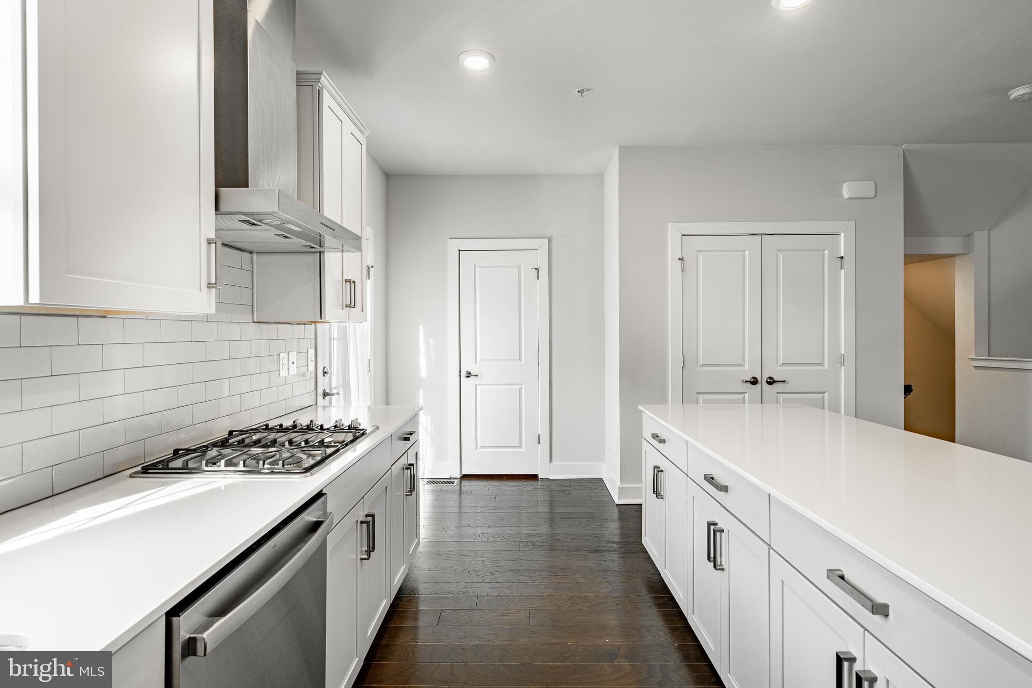 LOCHIEL FARM - Residential