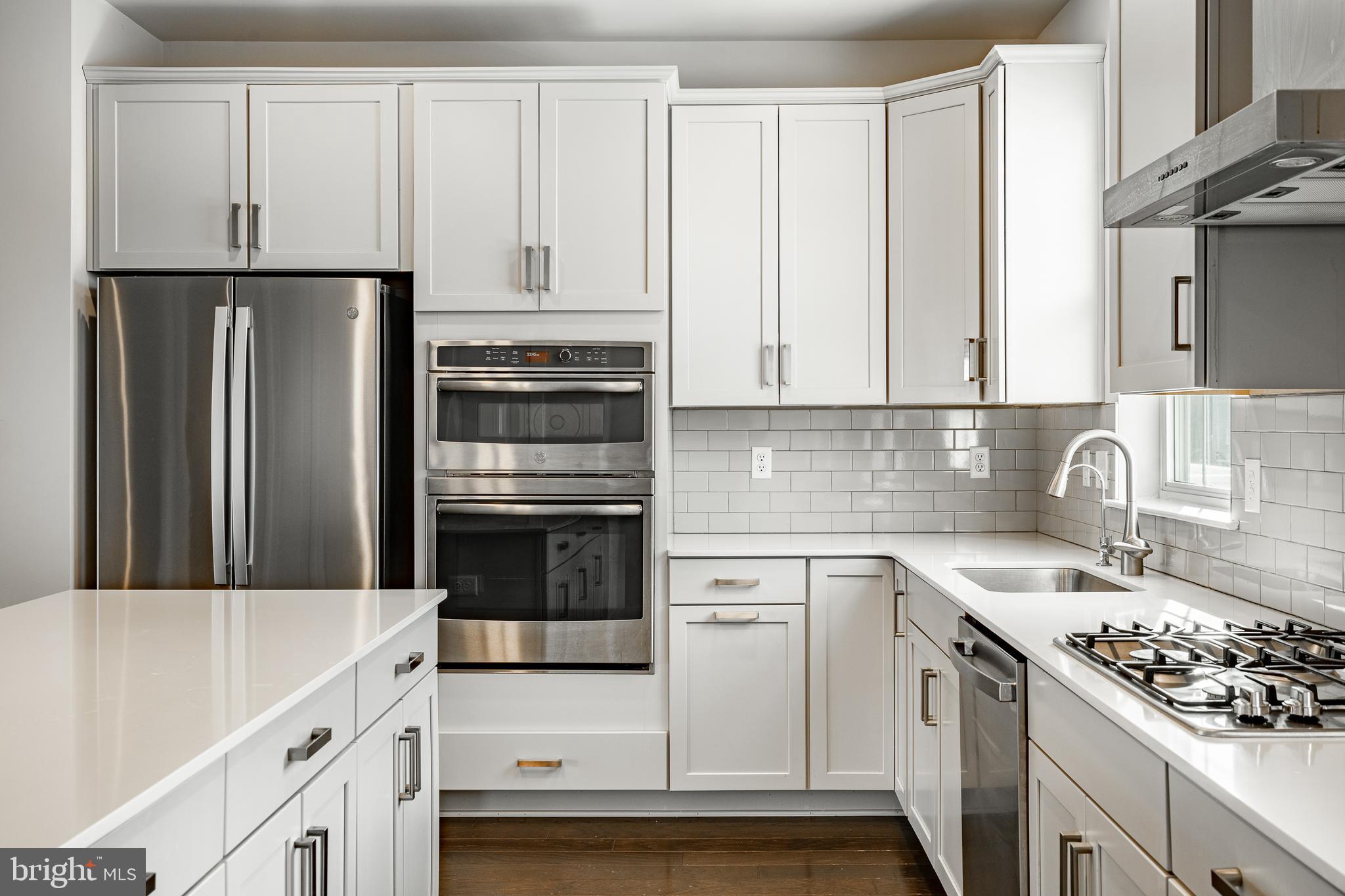 LOCHIEL FARM - Residential