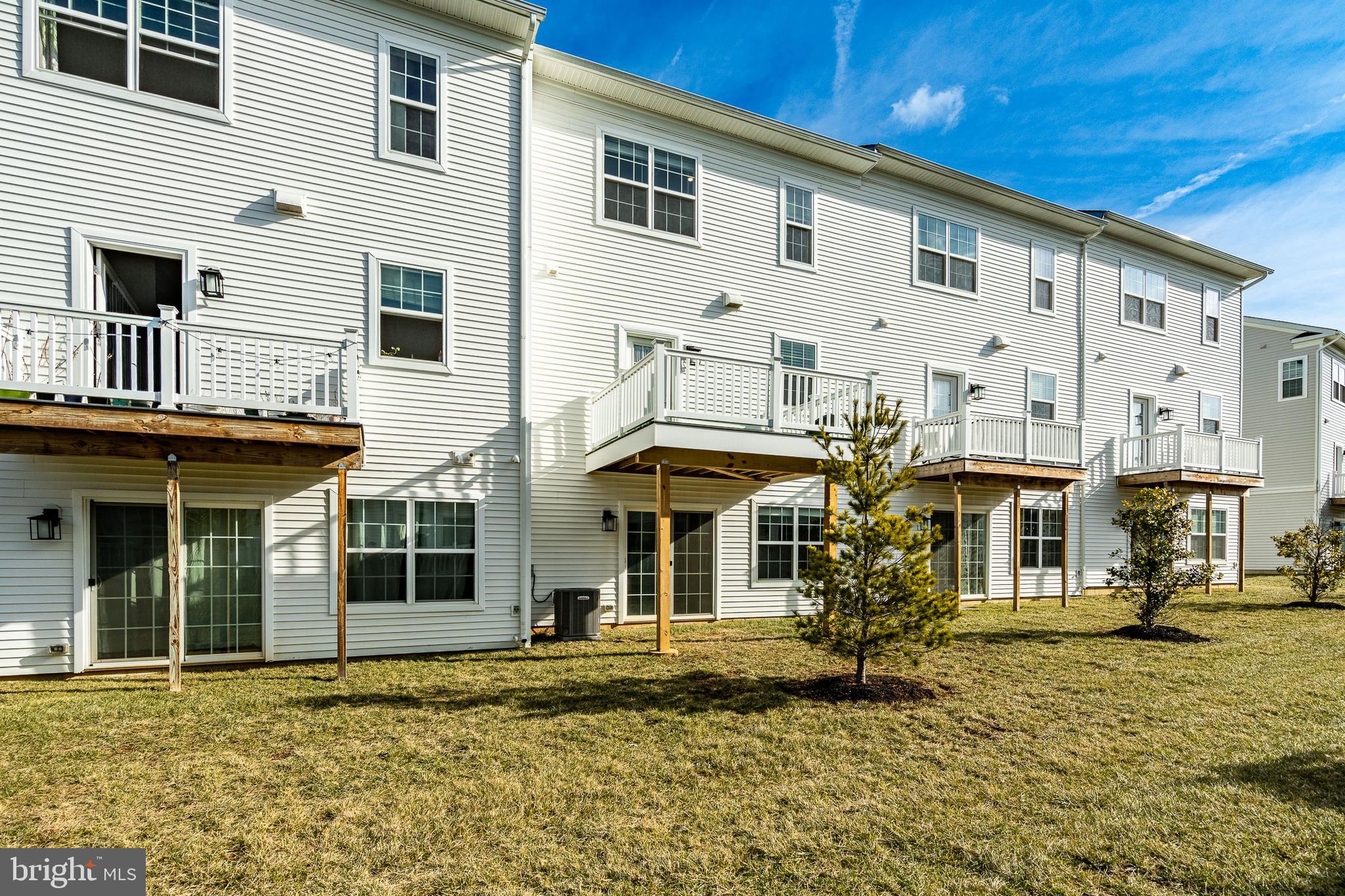 LOCHIEL FARM - Residential