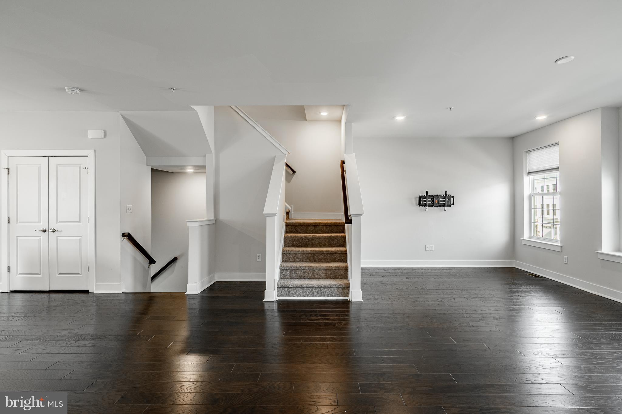 LOCHIEL FARM - Residential