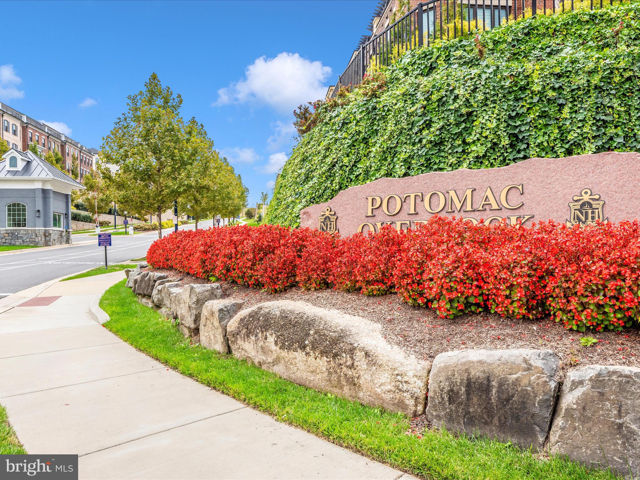 POTOMAC OVERLOOK CONDO - Residential