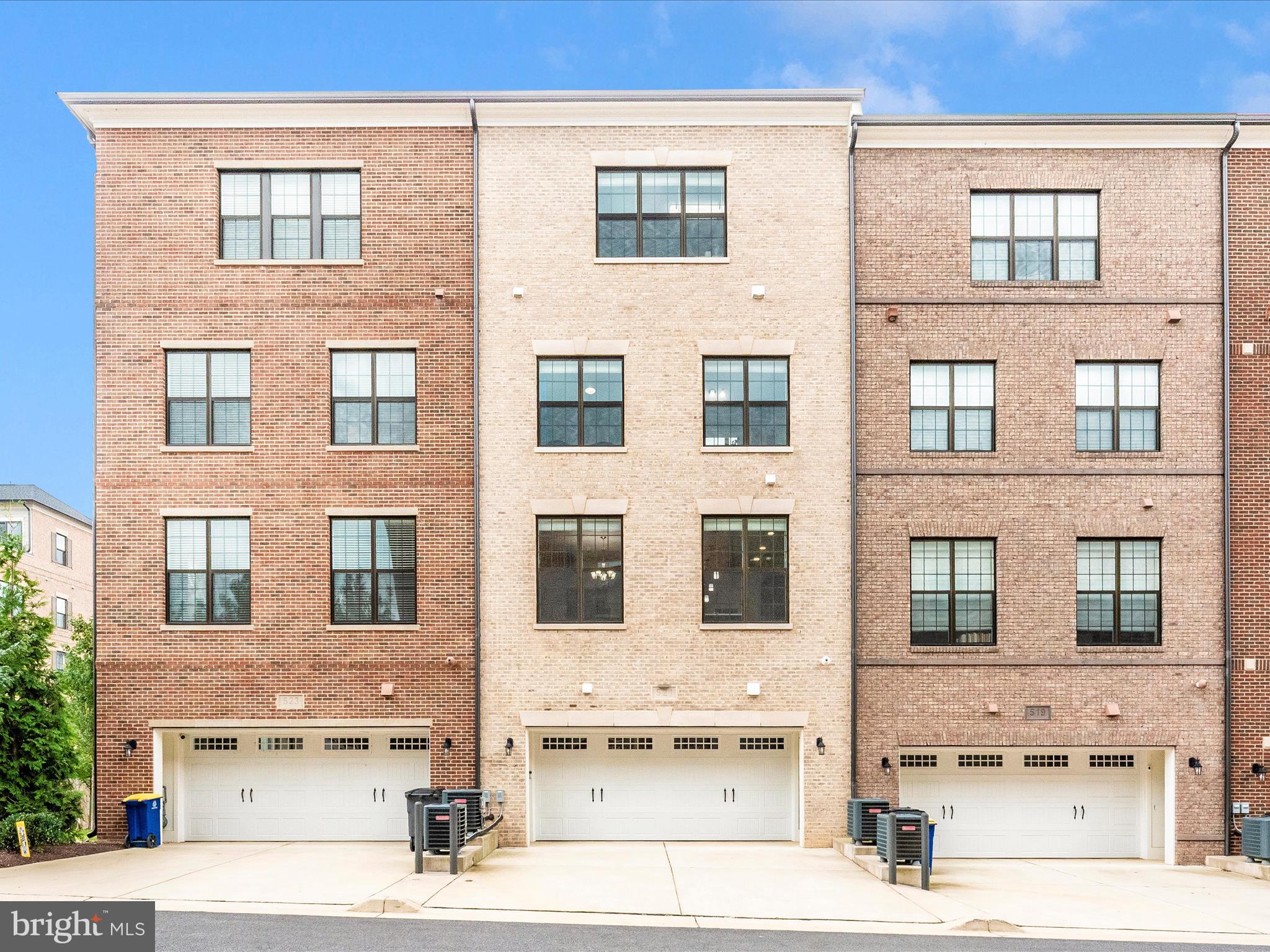 POTOMAC OVERLOOK CONDO - Residential