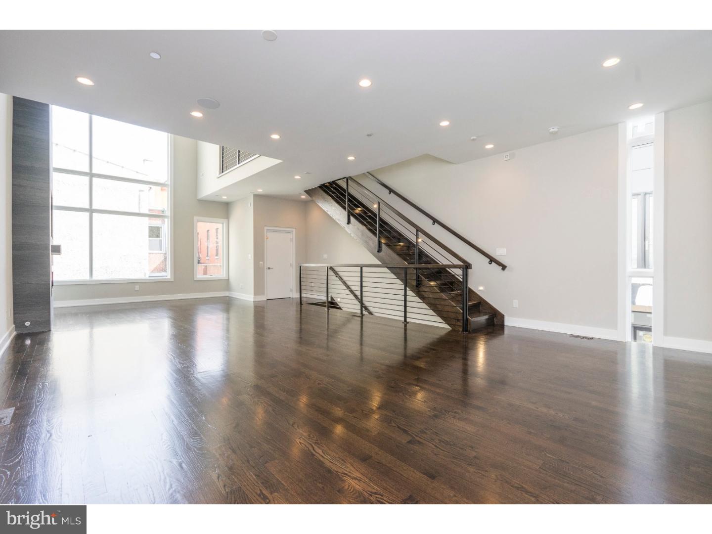 SOCIETY HILL - Residential