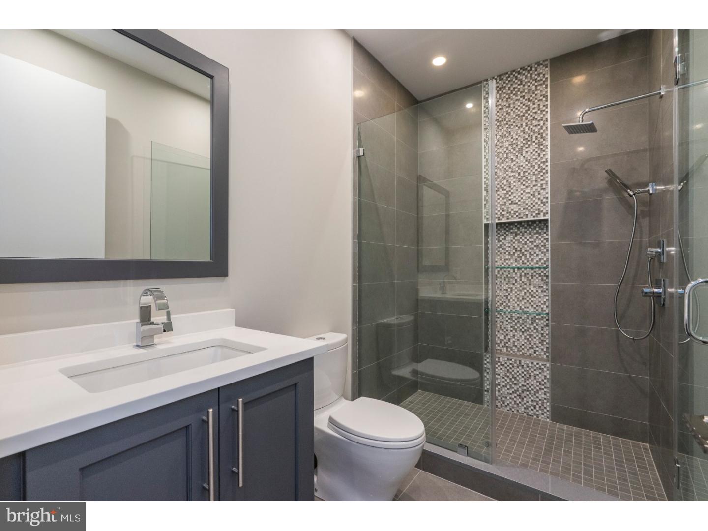 SOCIETY HILL - Residential