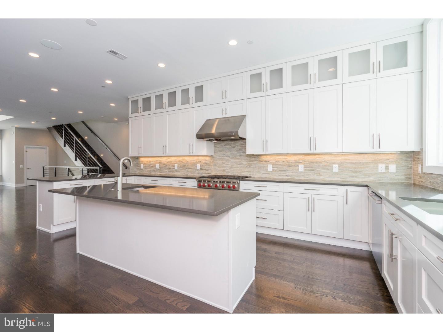 SOCIETY HILL - Residential