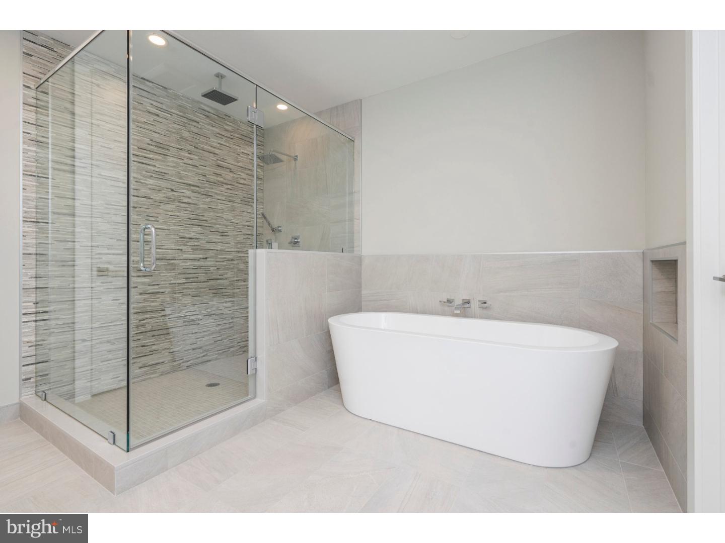 SOCIETY HILL - Residential