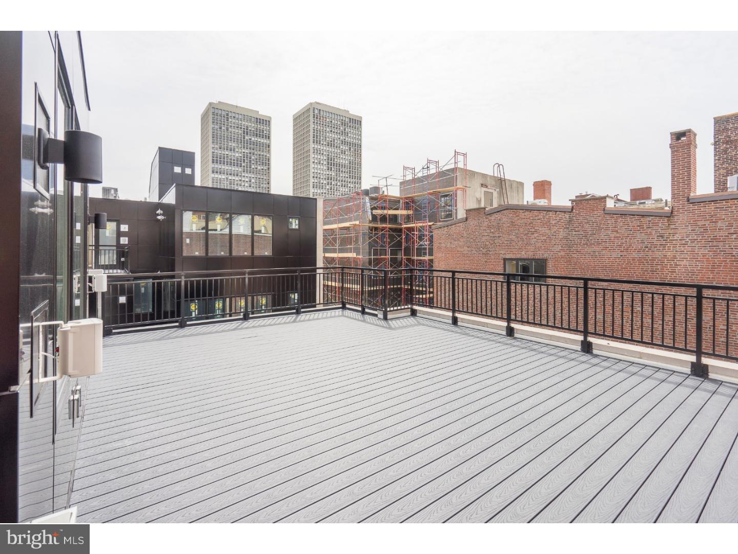 SOCIETY HILL - Residential