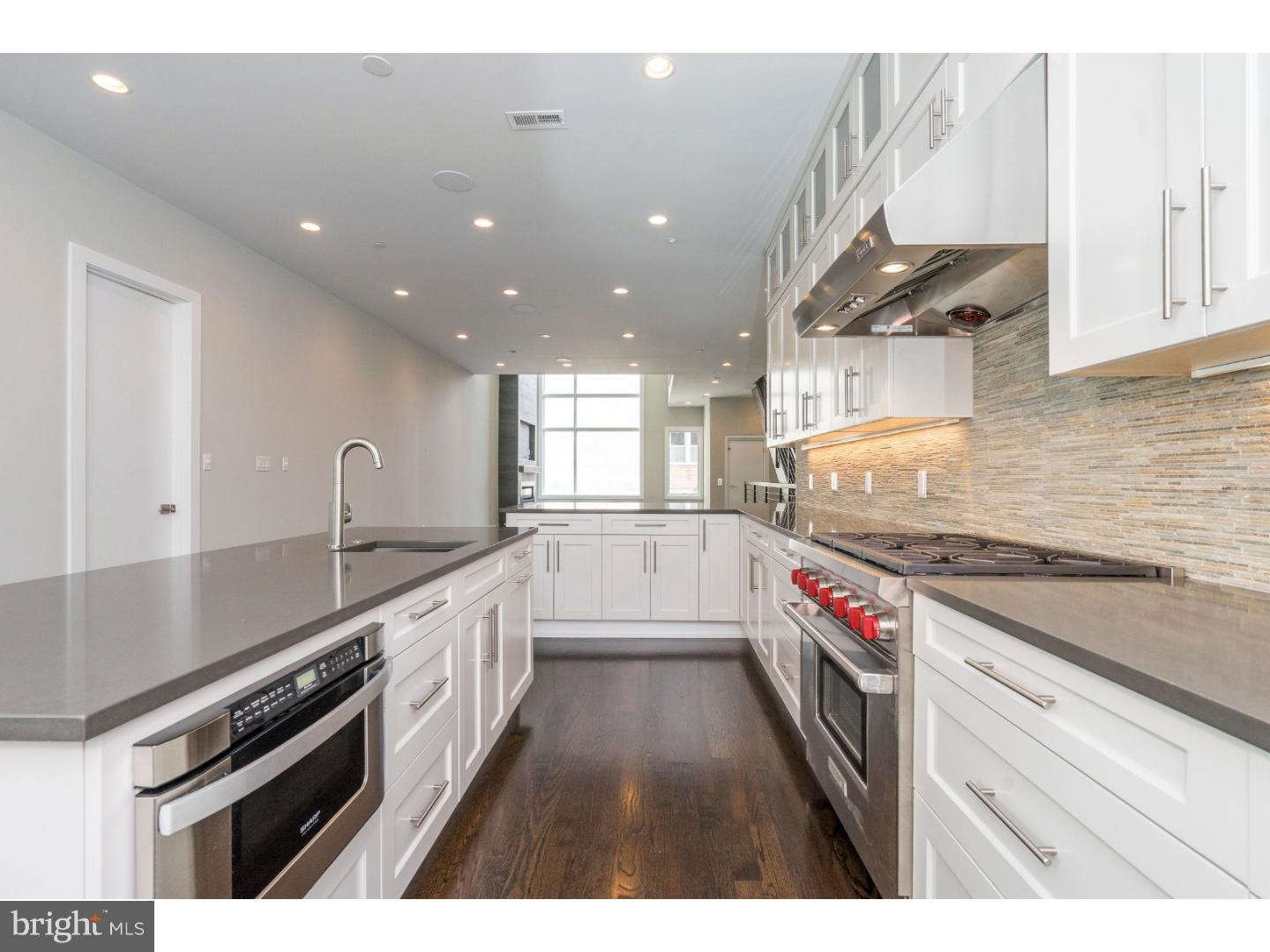 SOCIETY HILL - Residential