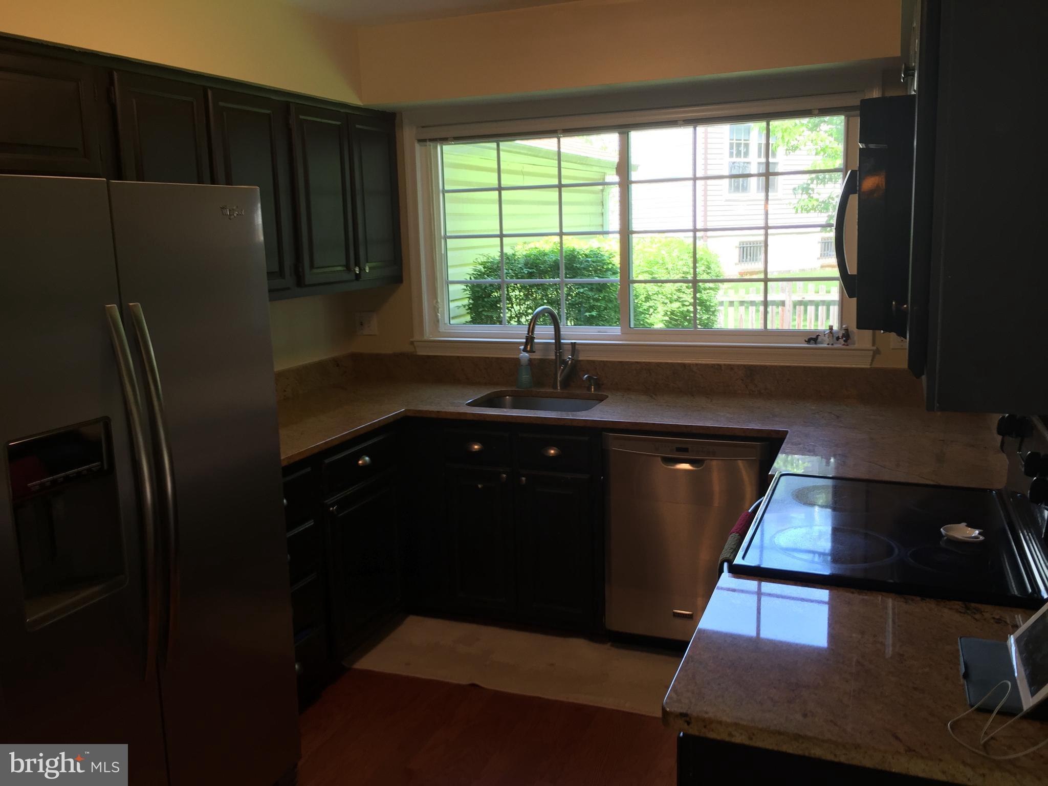 FOX MILL ESTATES - Residential Lease