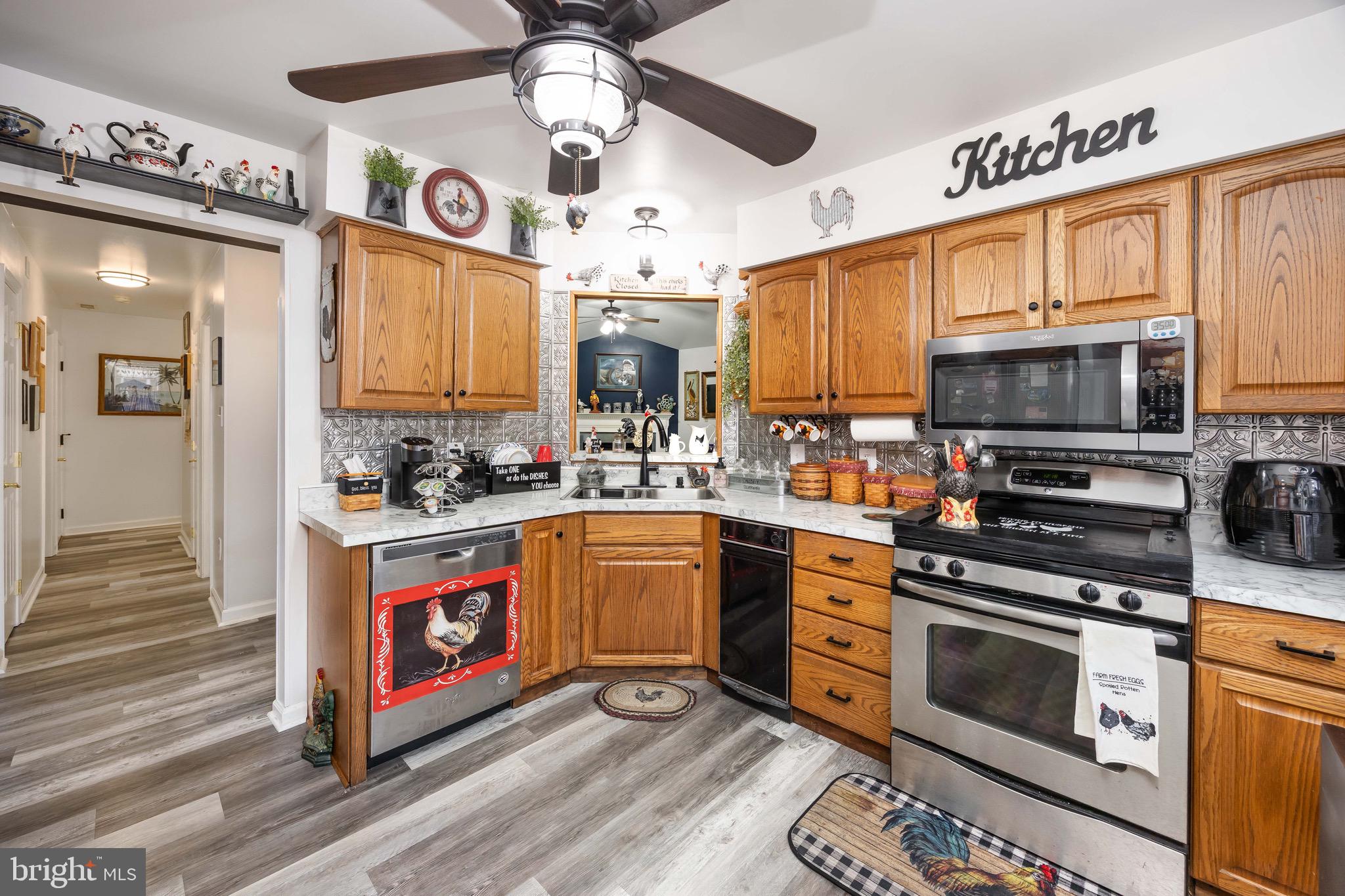 SCHUMAKER MANOR - Residential