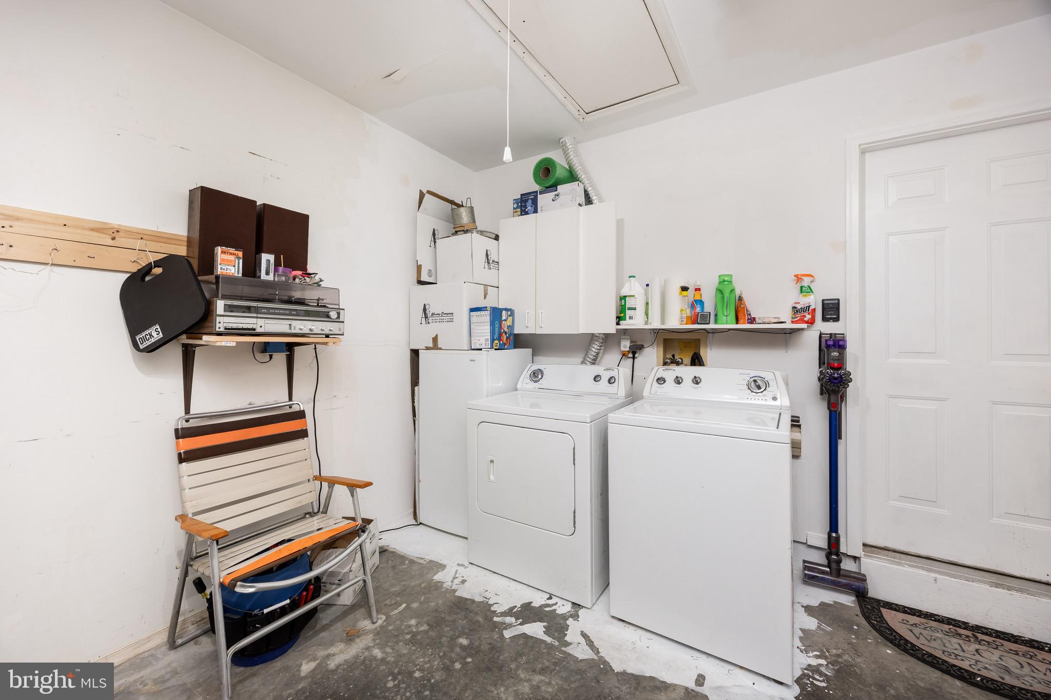 SCHUMAKER MANOR - Residential