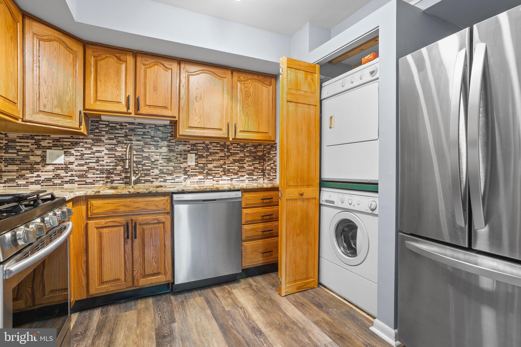 PAINTERS CROSSING - Residential Lease