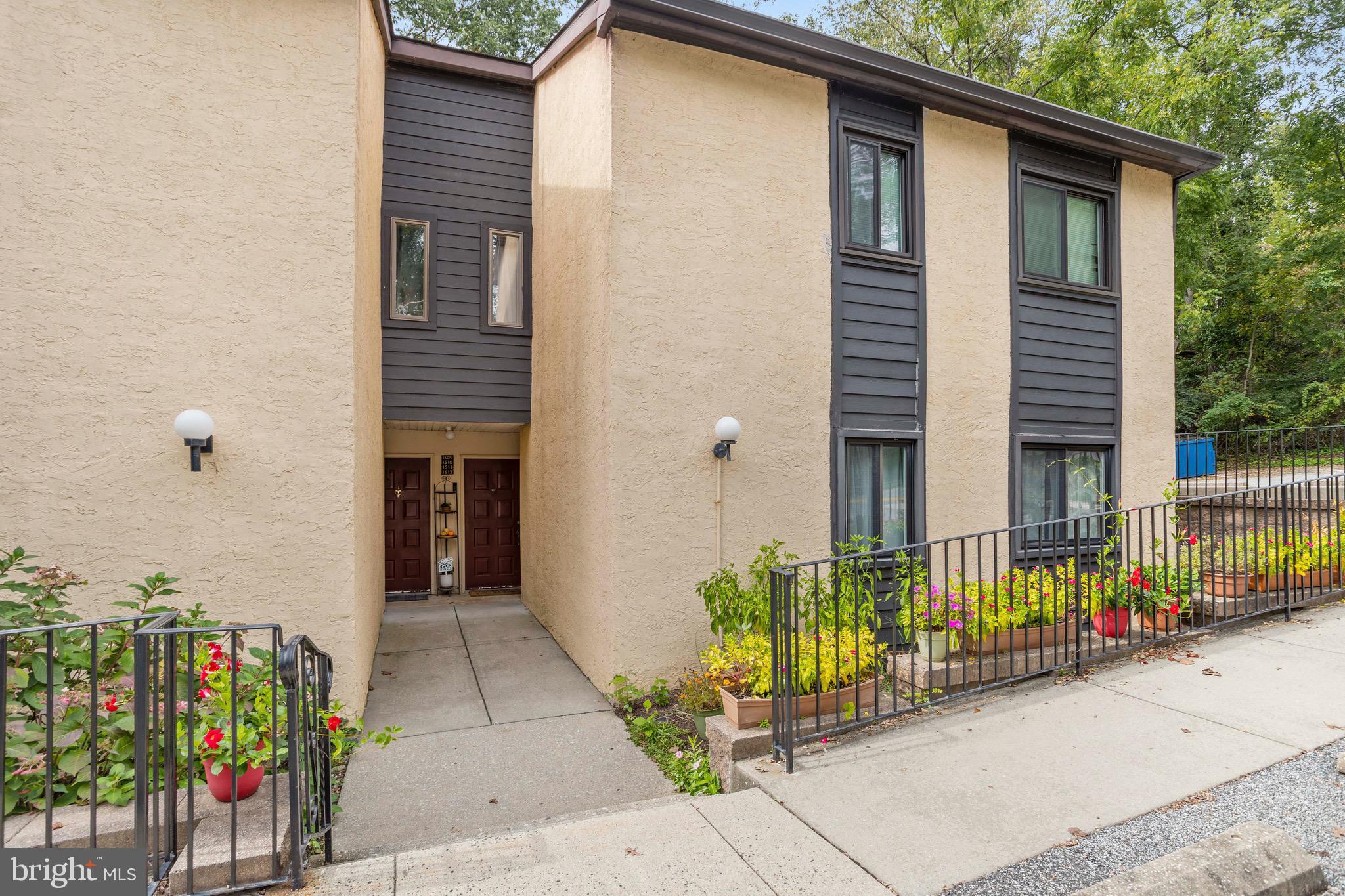 PAINTERS CROSSING - Residential Lease