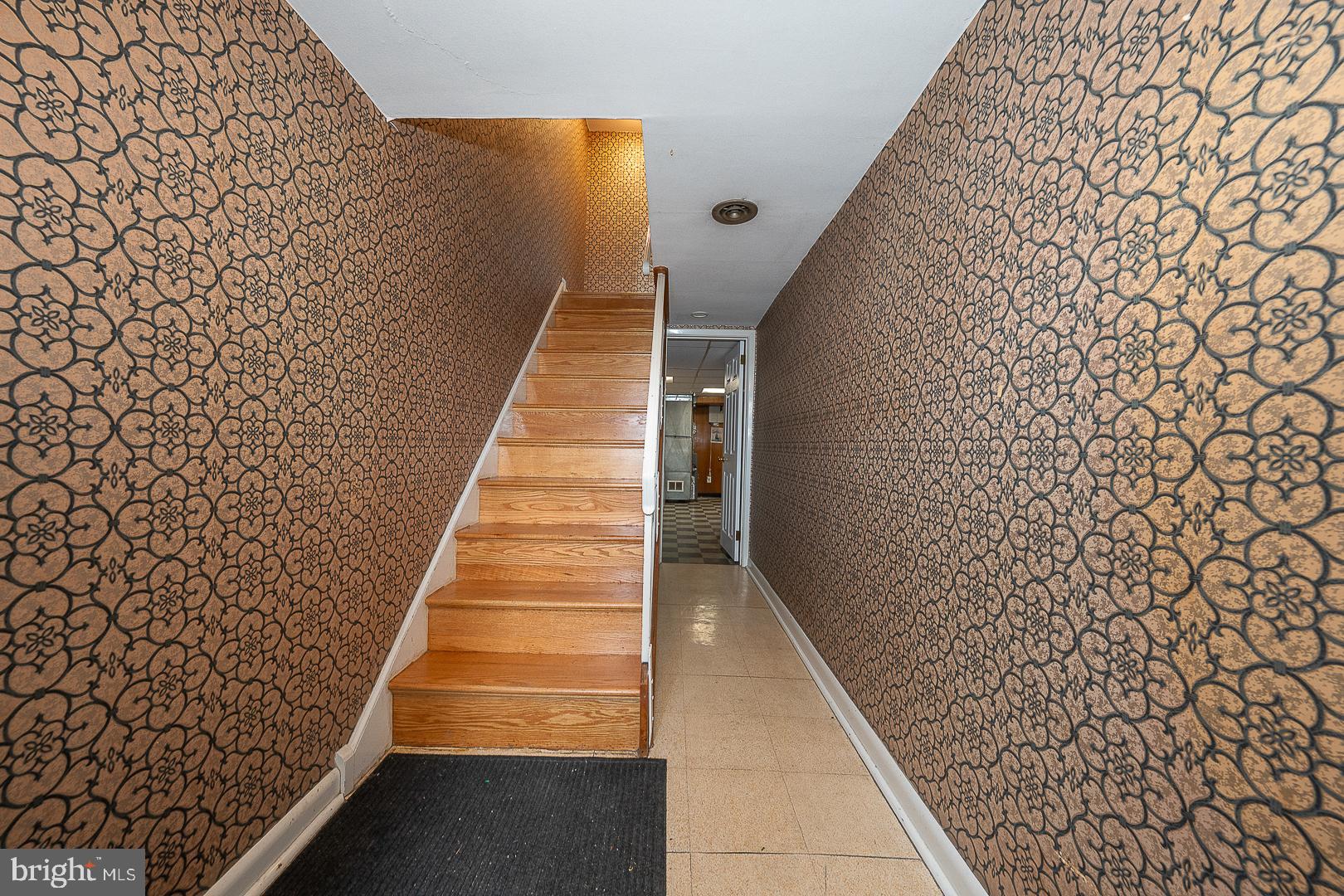 130 IVY COURT
