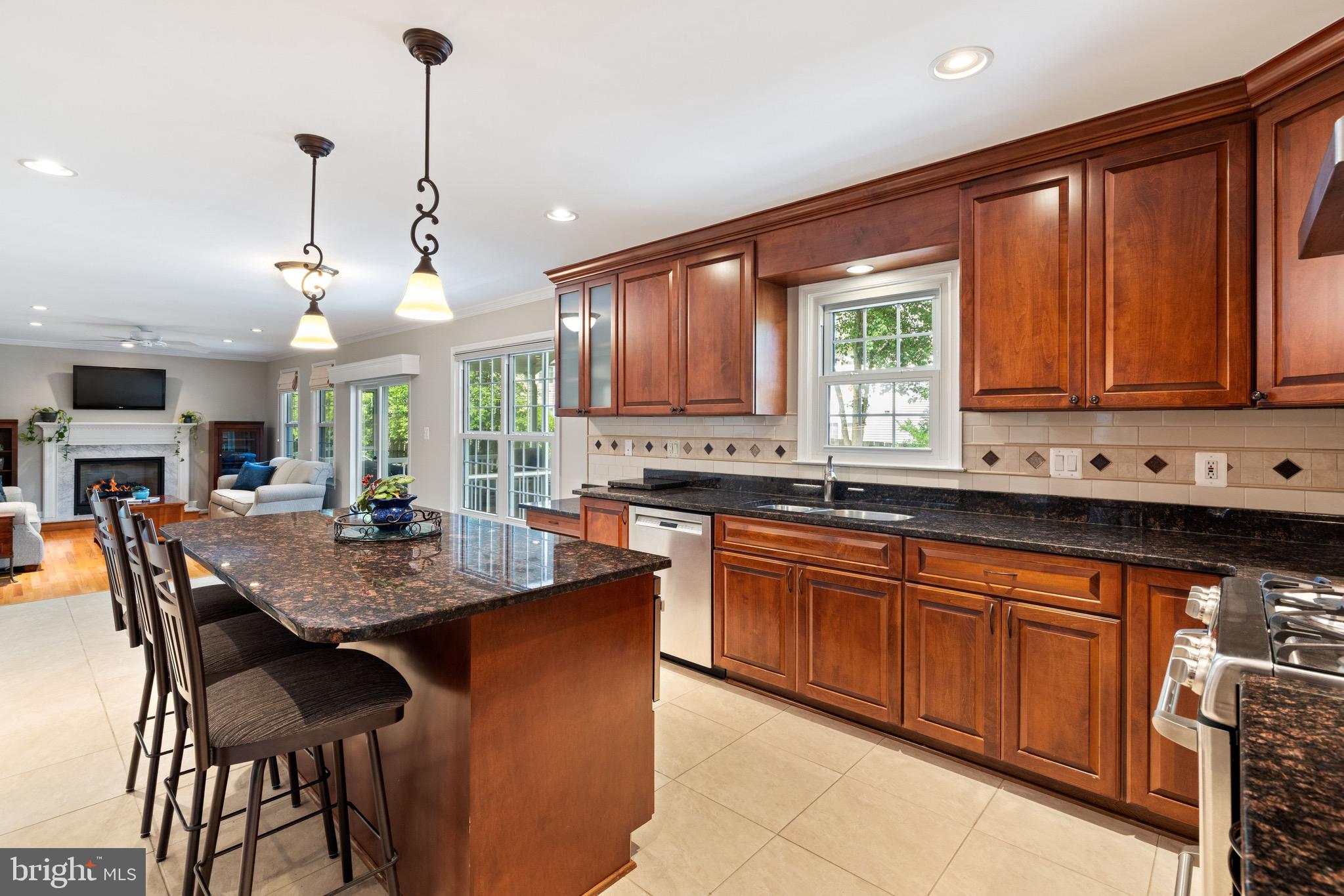 LIFESTYLE AT SULLY STATION - Residential