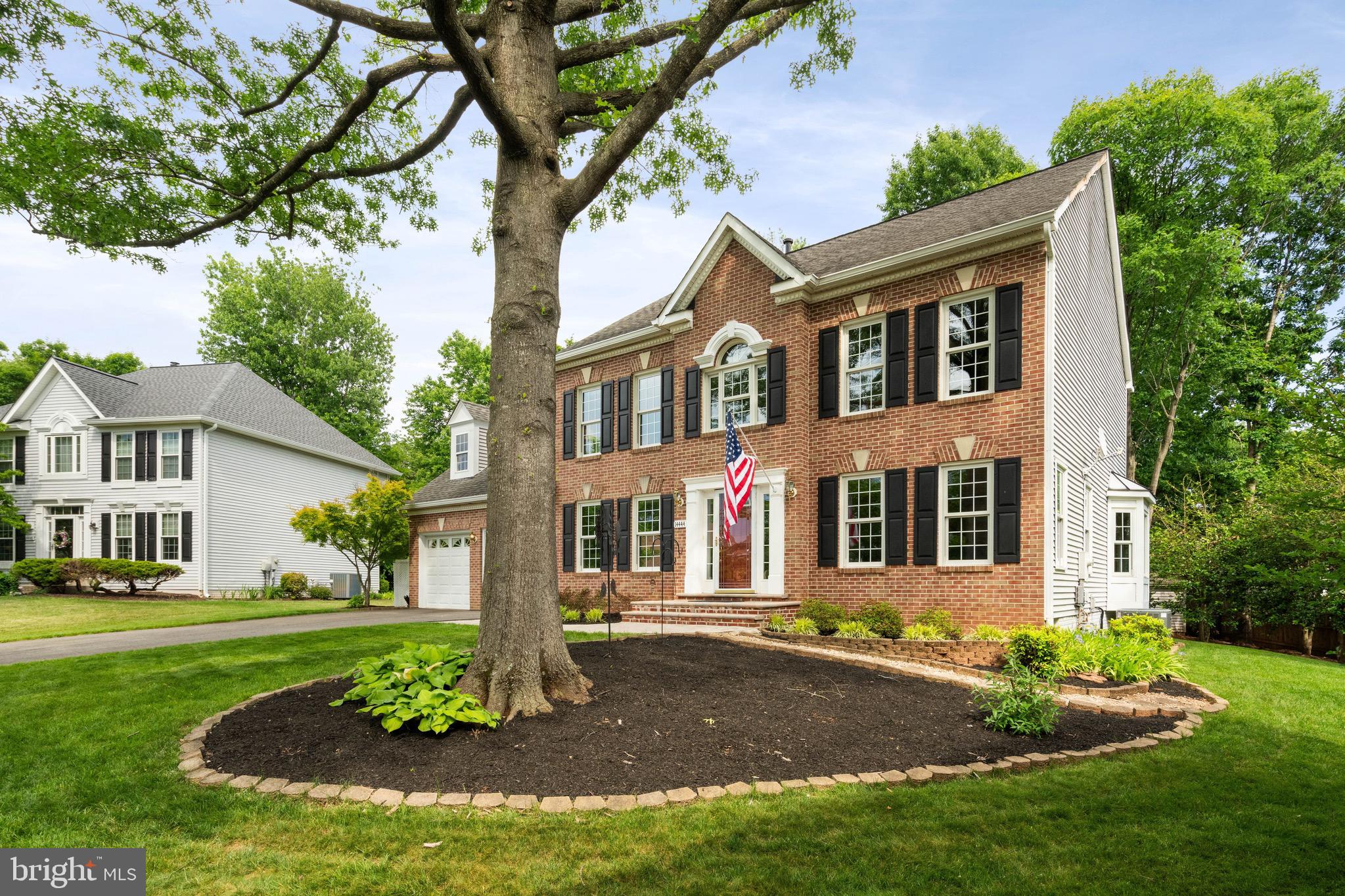 LIFESTYLE AT SULLY STATION - Residential
