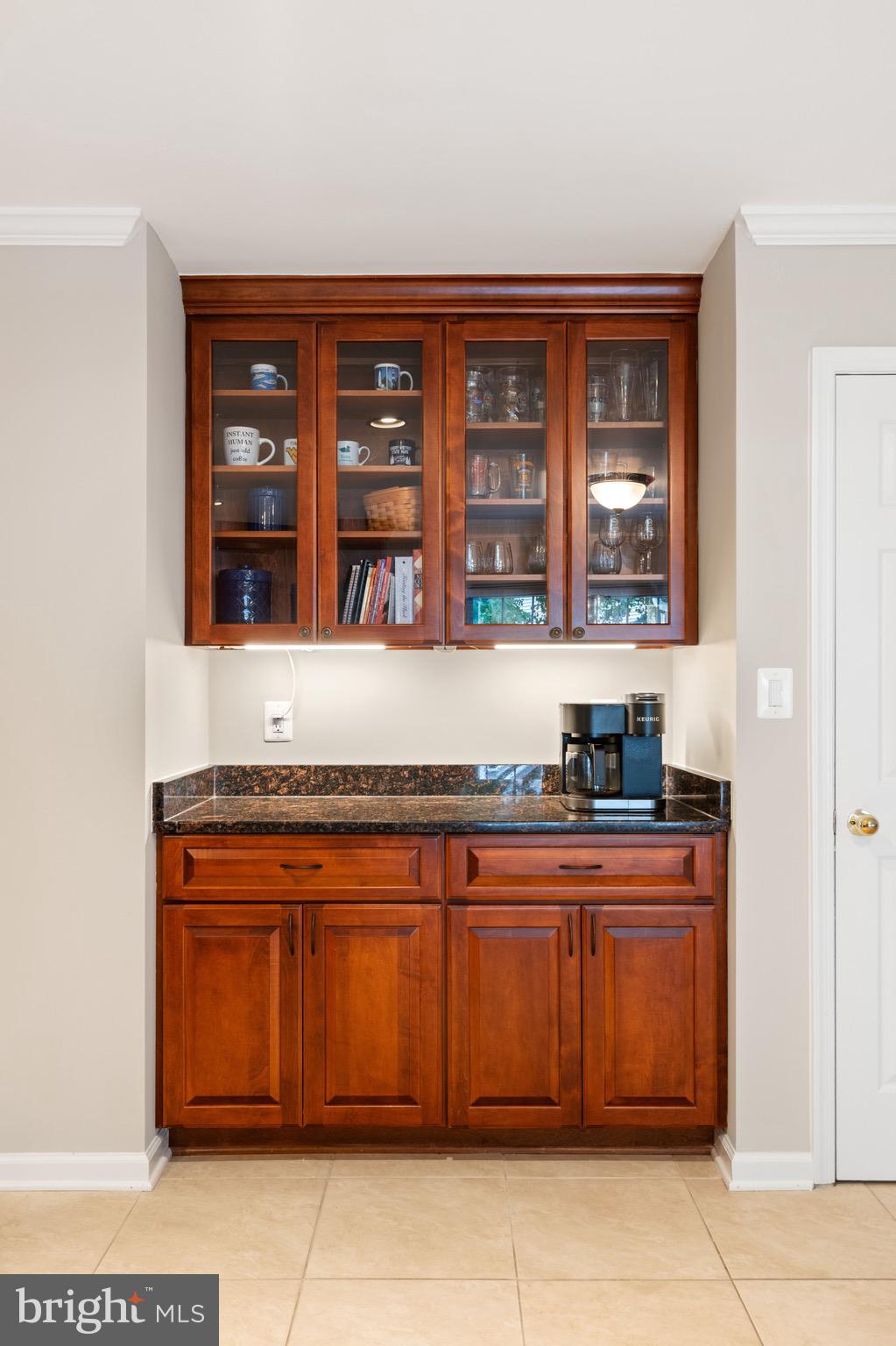 LIFESTYLE AT SULLY STATION - Residential