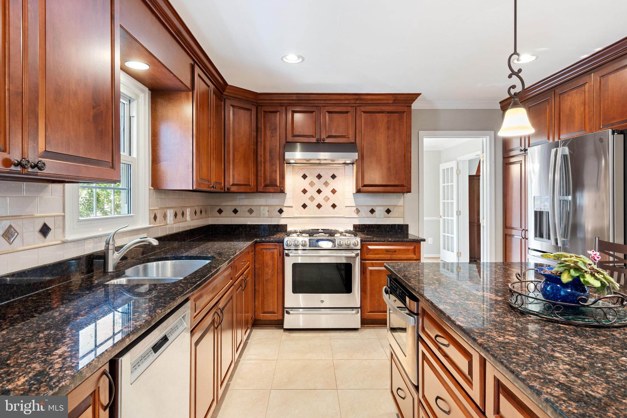 LIFESTYLE AT SULLY STATION - Residential