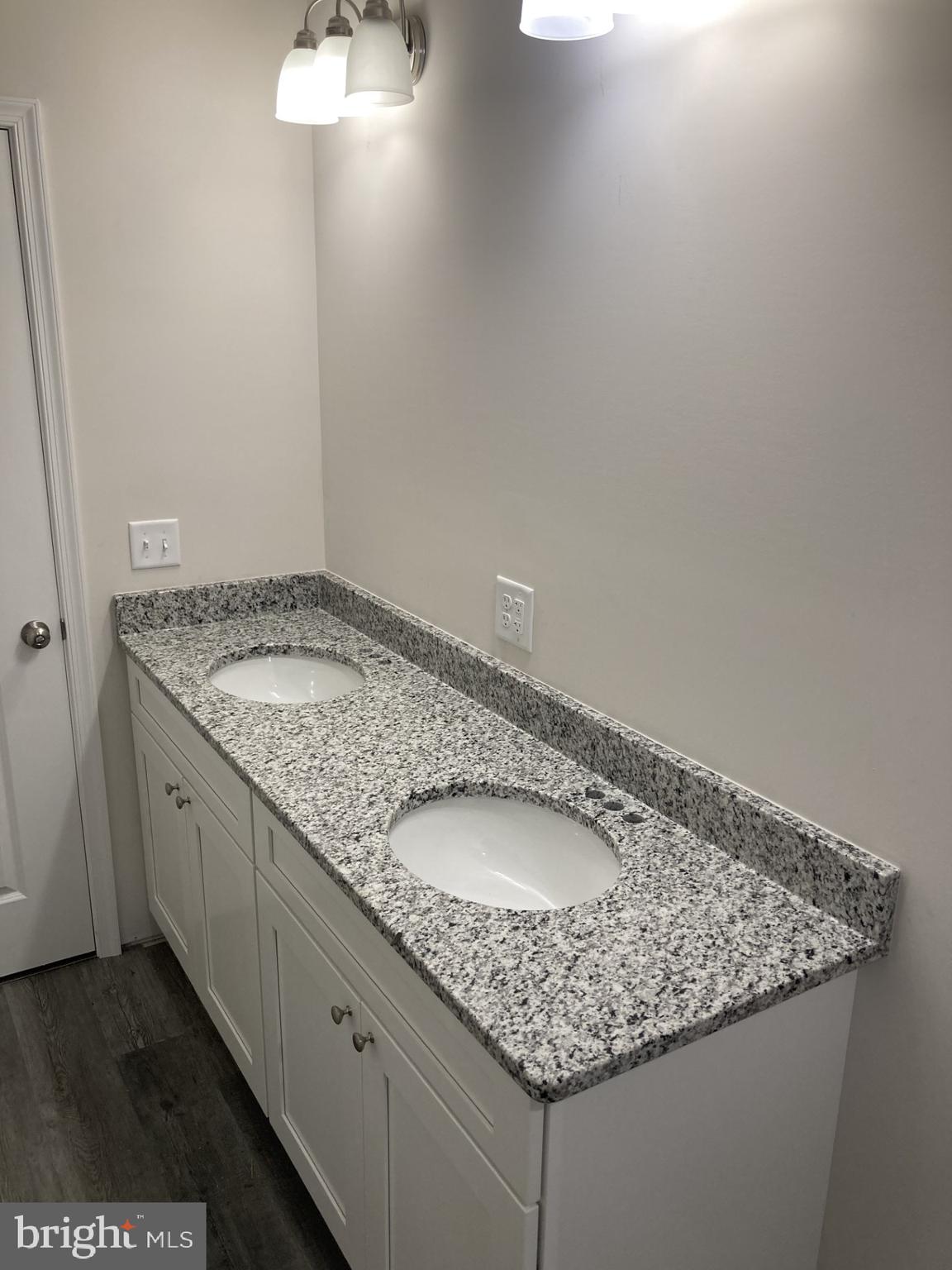 WESTMORELAND SHORES - Residential