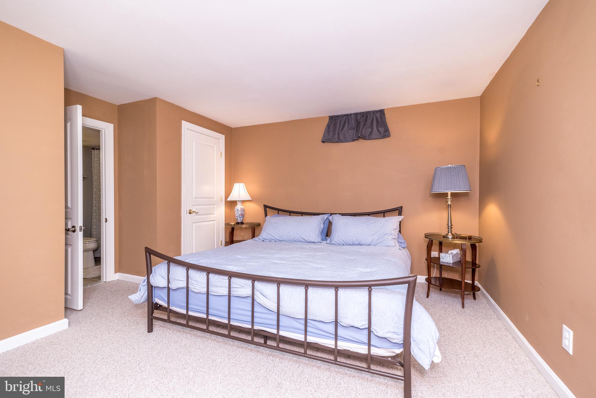 CHESTNUT CREEK - Residential