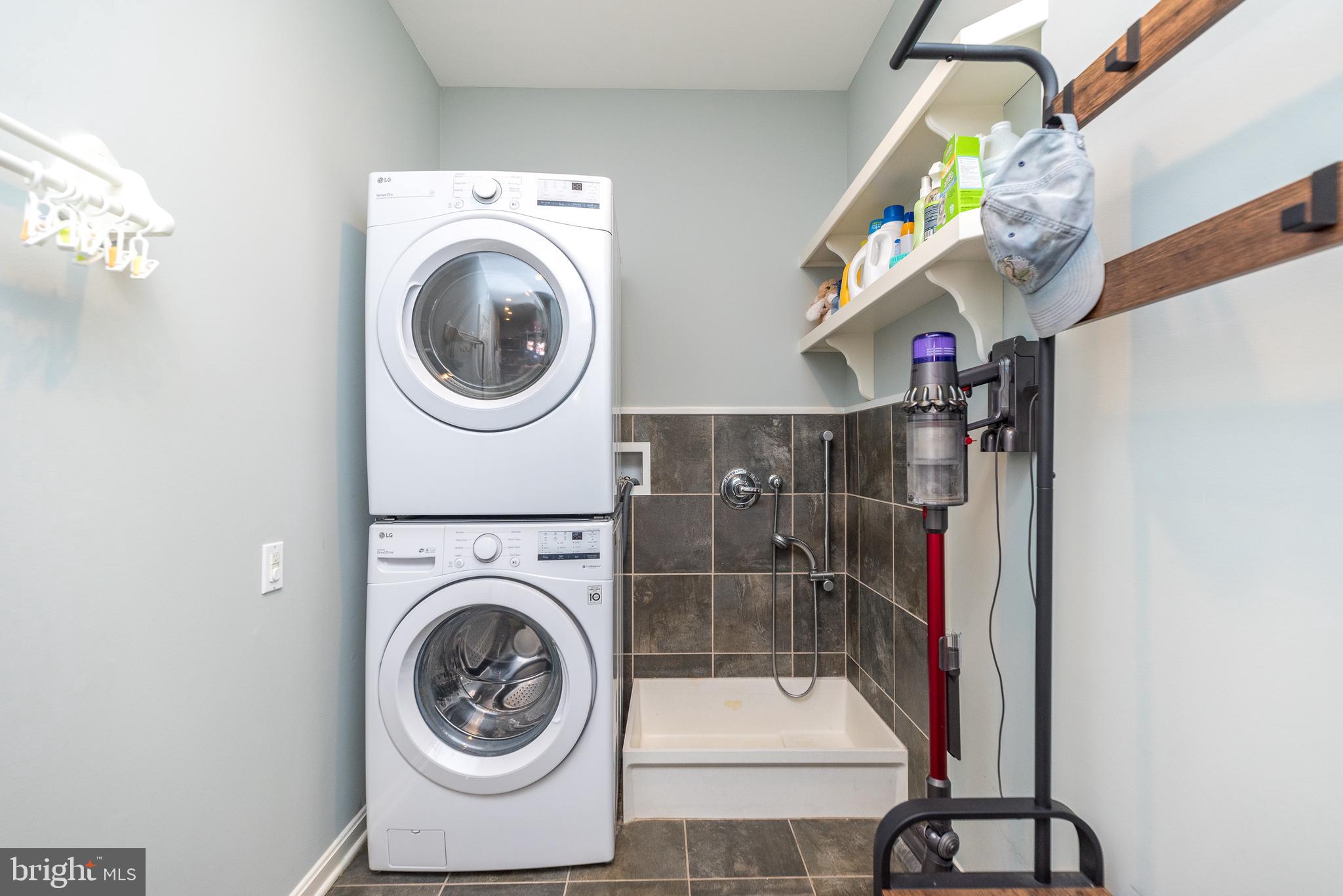 CHESTNUT CREEK - Residential