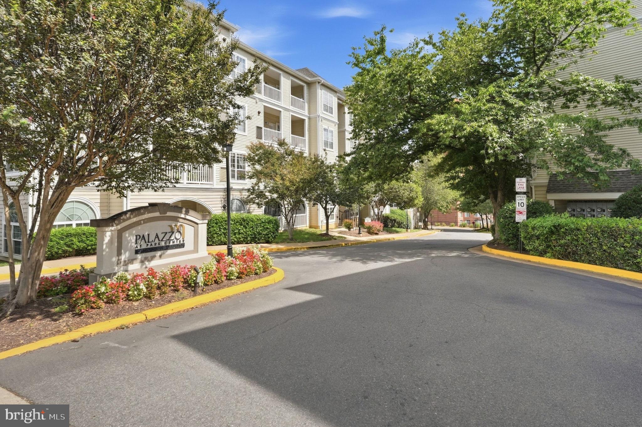 4550 STRUTFIELD LANE 2403