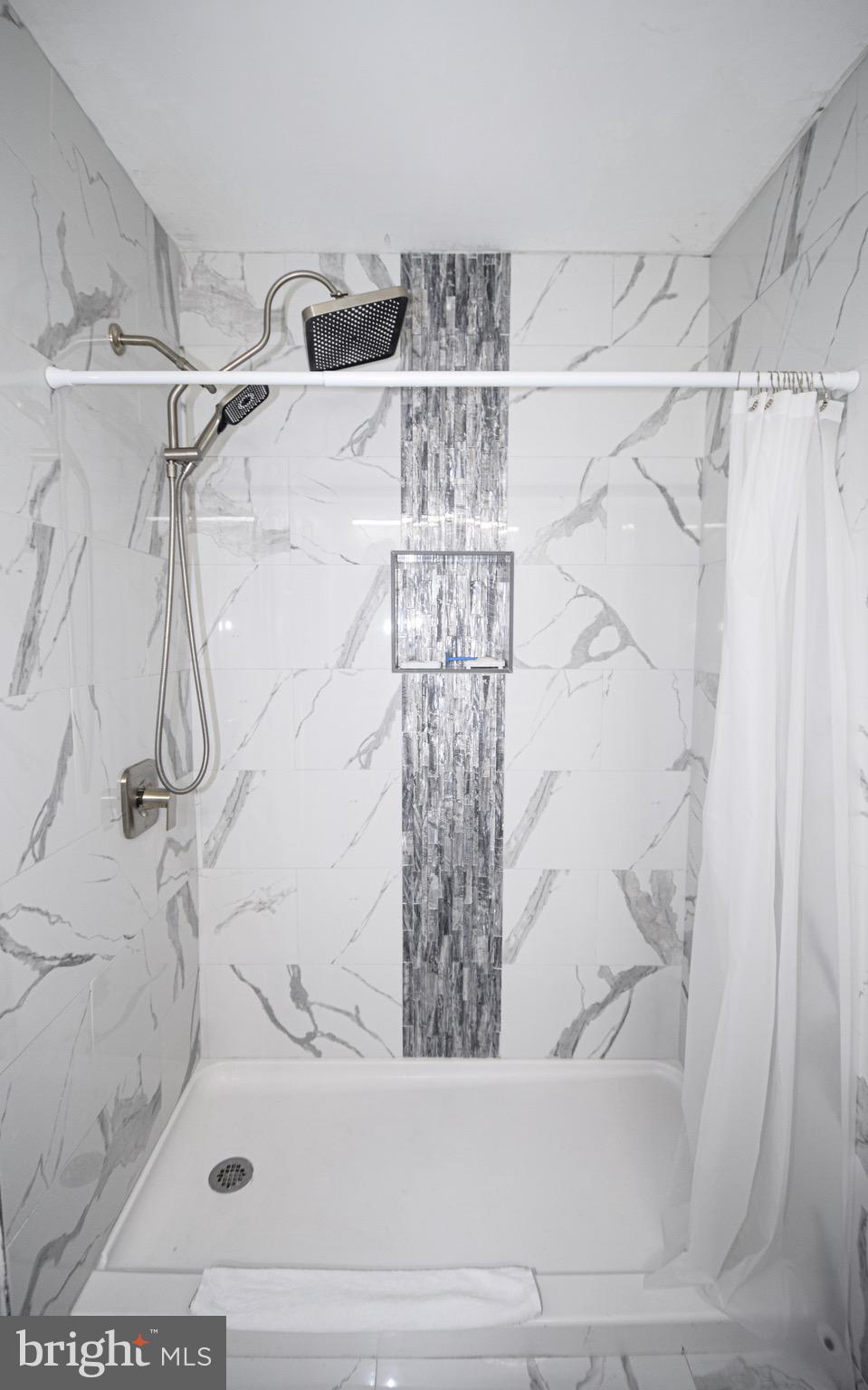 ROSEDALE - Residential